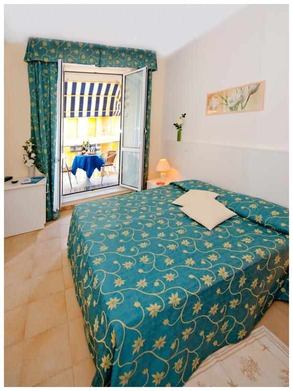 Double or Twin Room with Balcony photo 3
