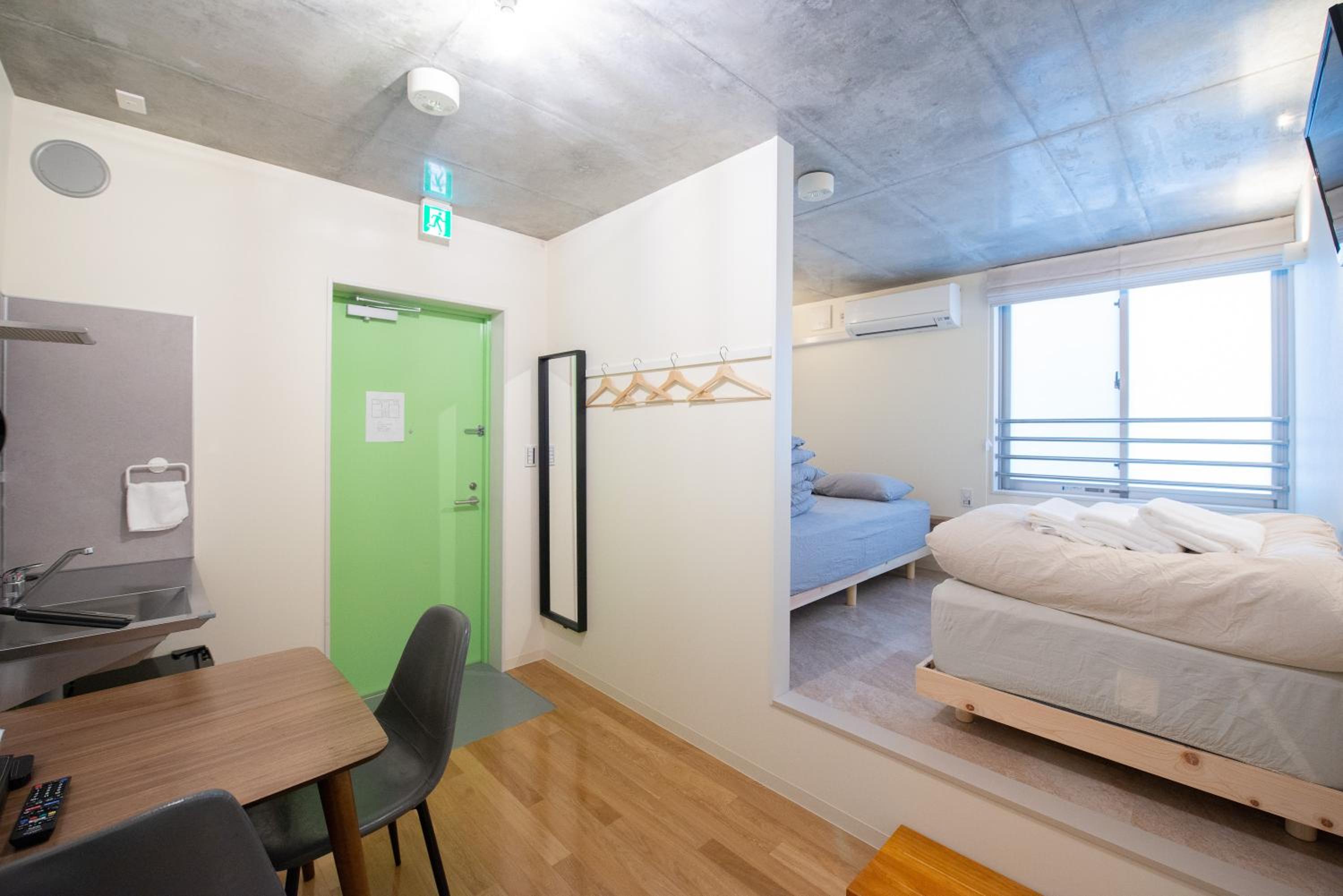 Economy Triple Room photo 1