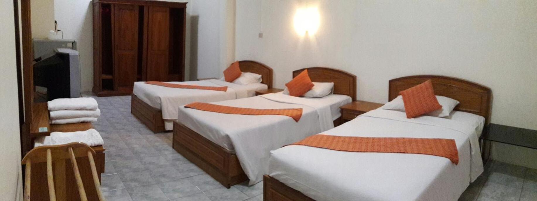 Triple Room with Private Bathroom photo 2