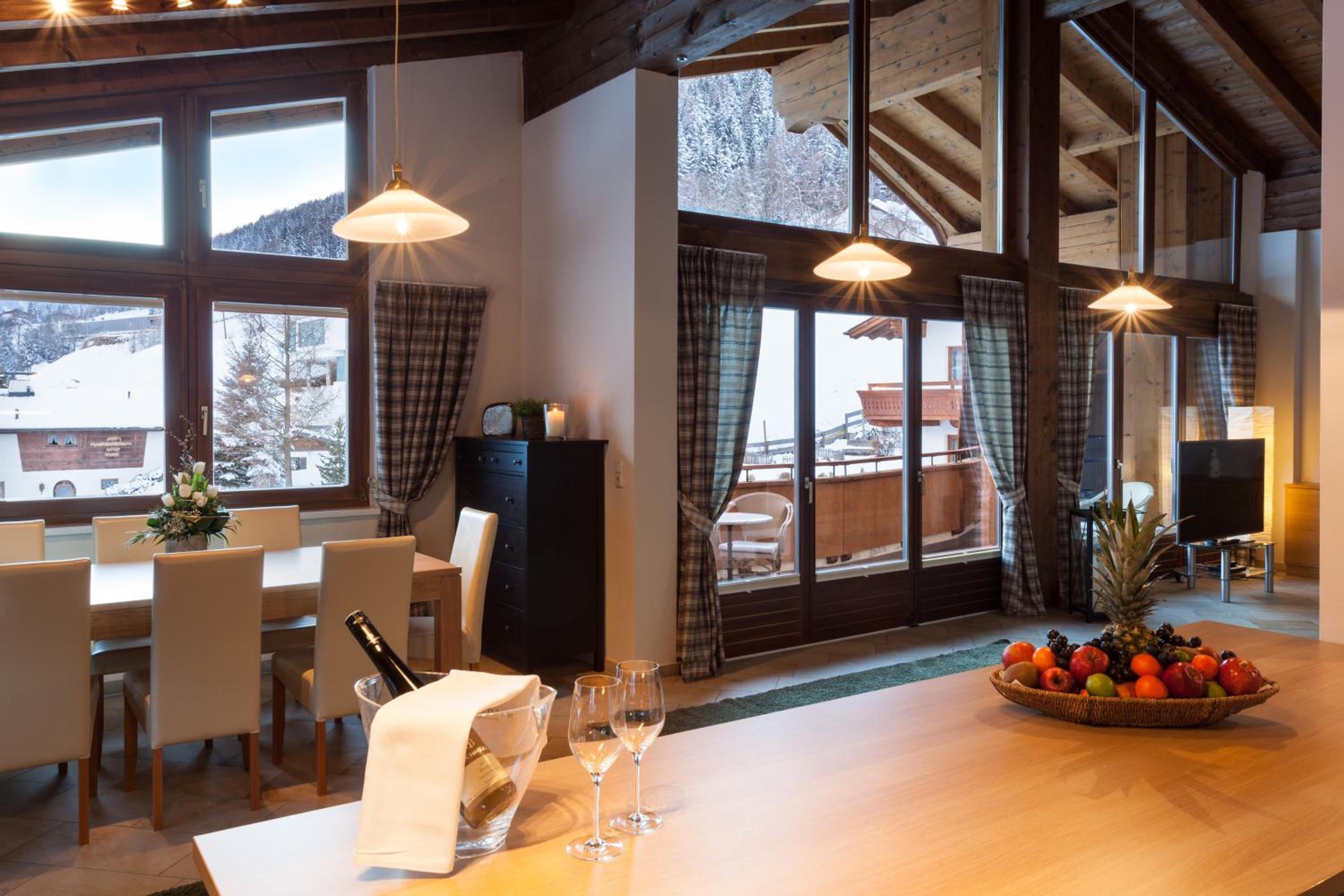 Superior Suite - Photo 1