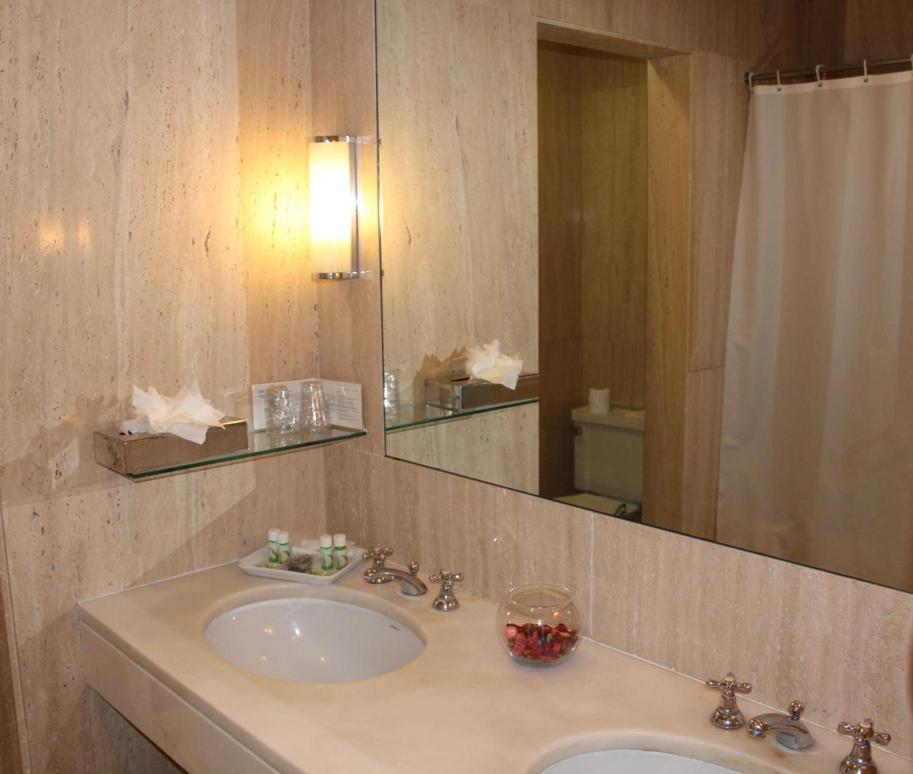 Standard Triple Room - Photo 2