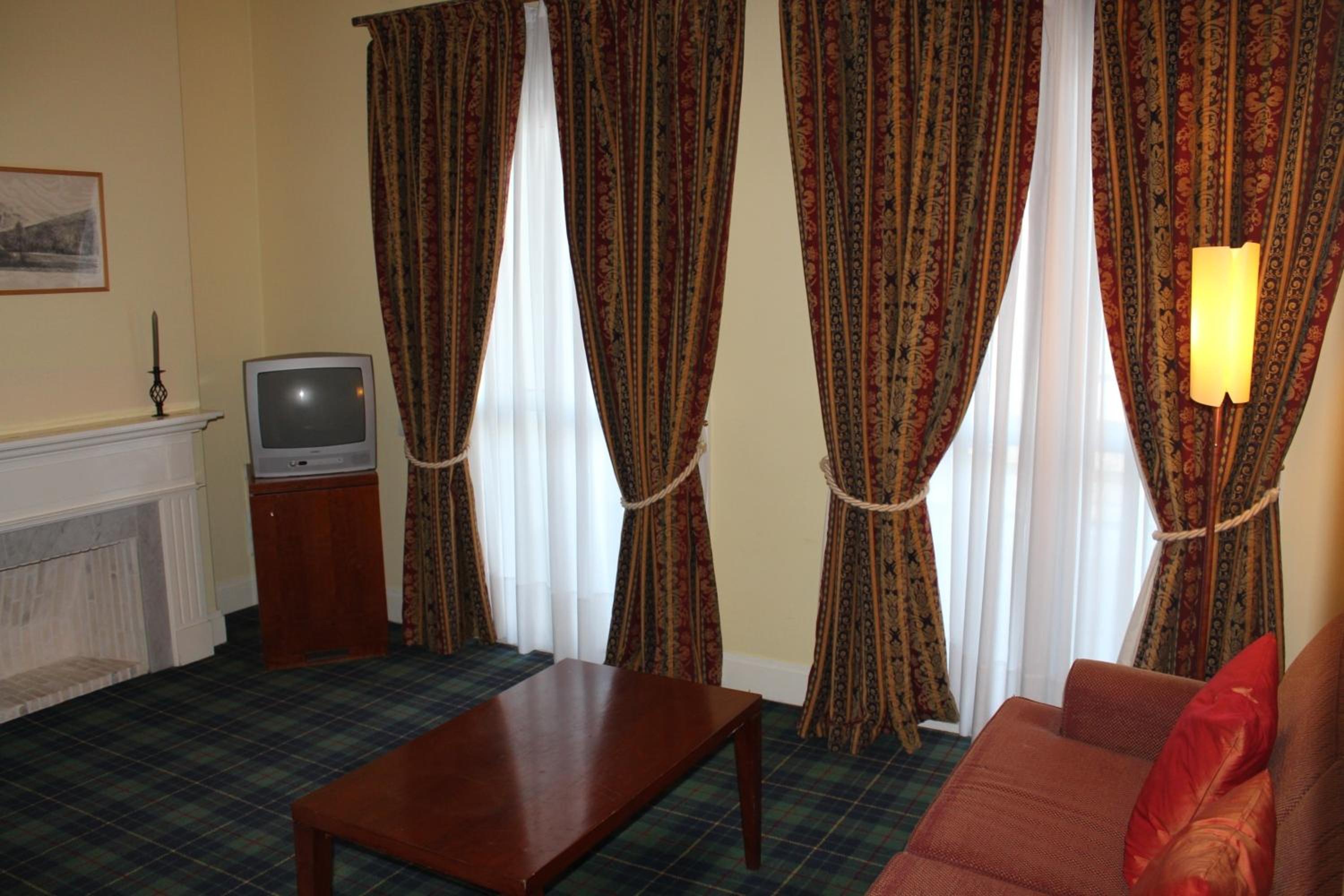 Suite - Photo 5