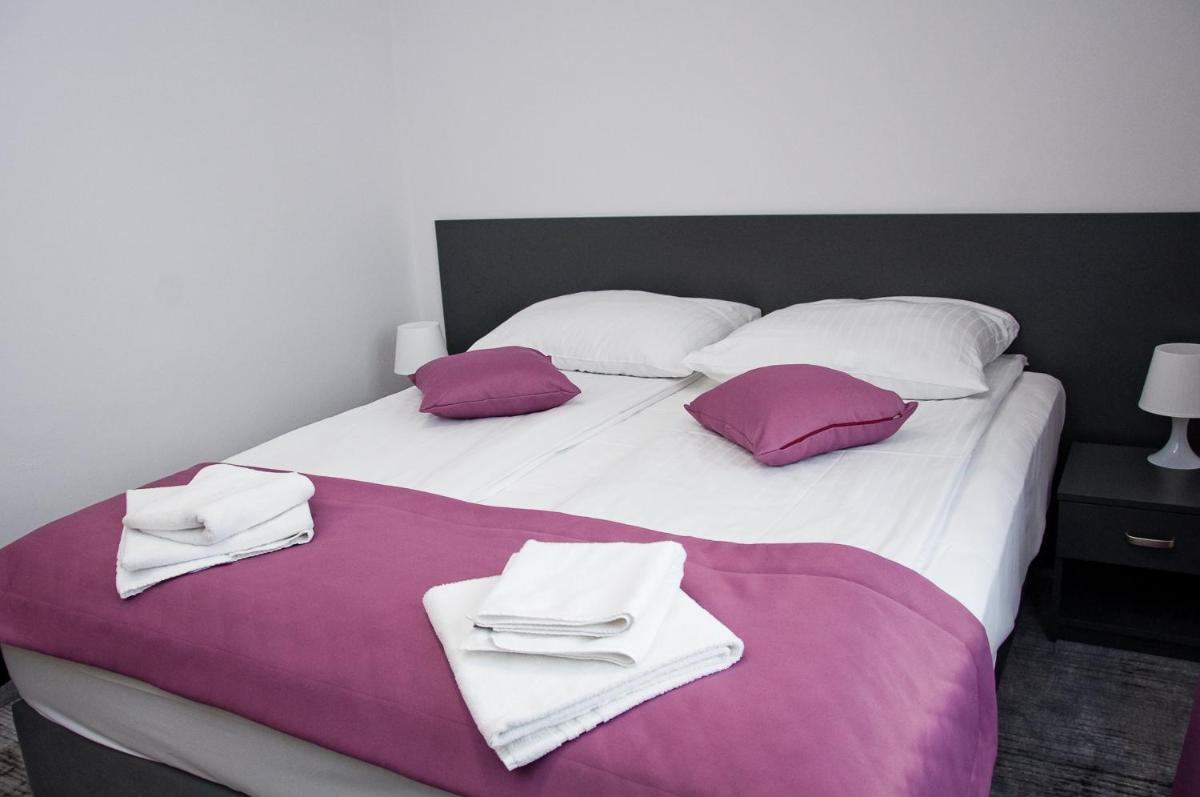 Standard Double Room - Photo 6