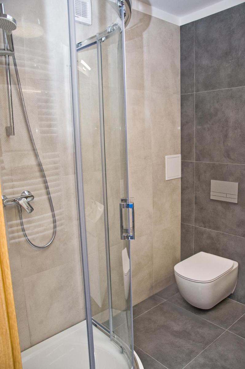 Standard Double Room - Photo 15