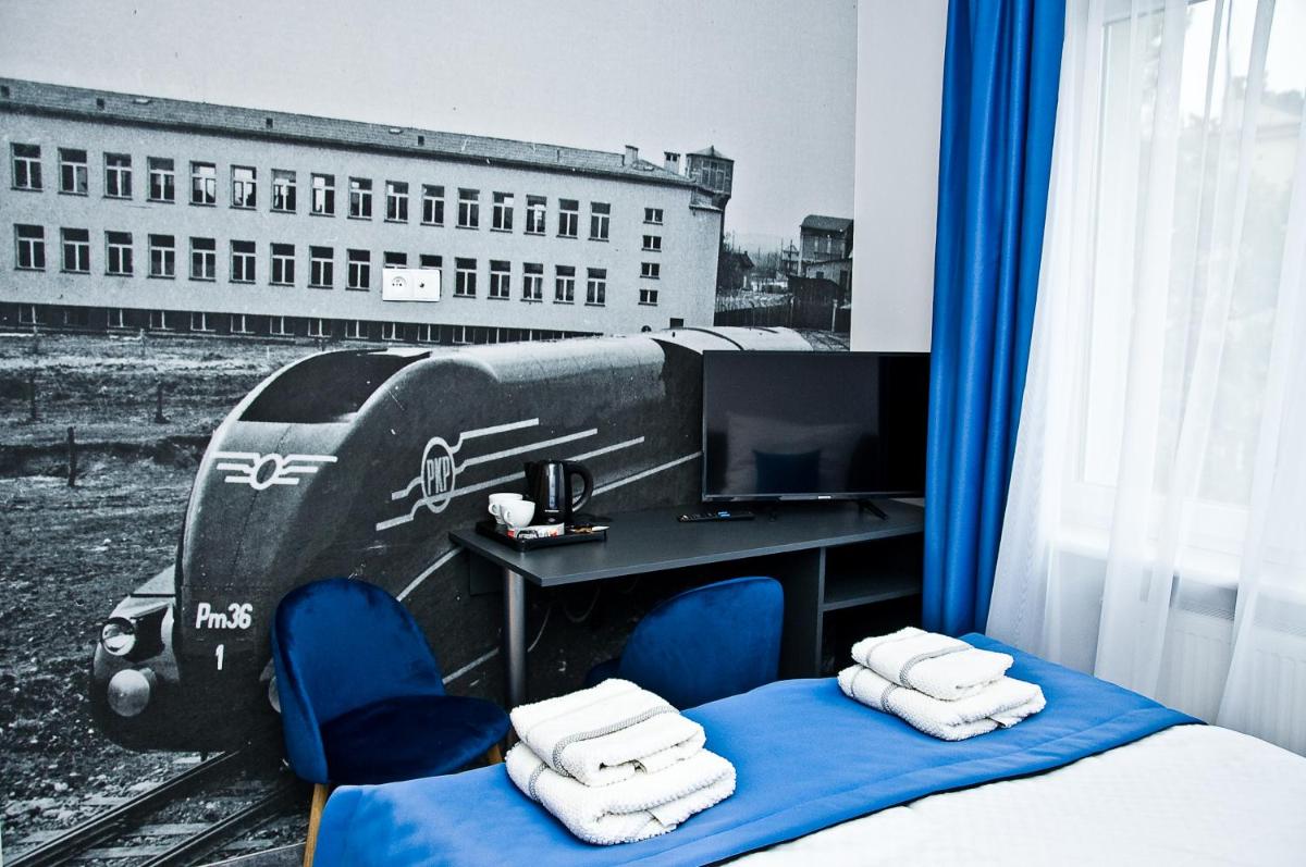 Standard Double Room - Photo 13