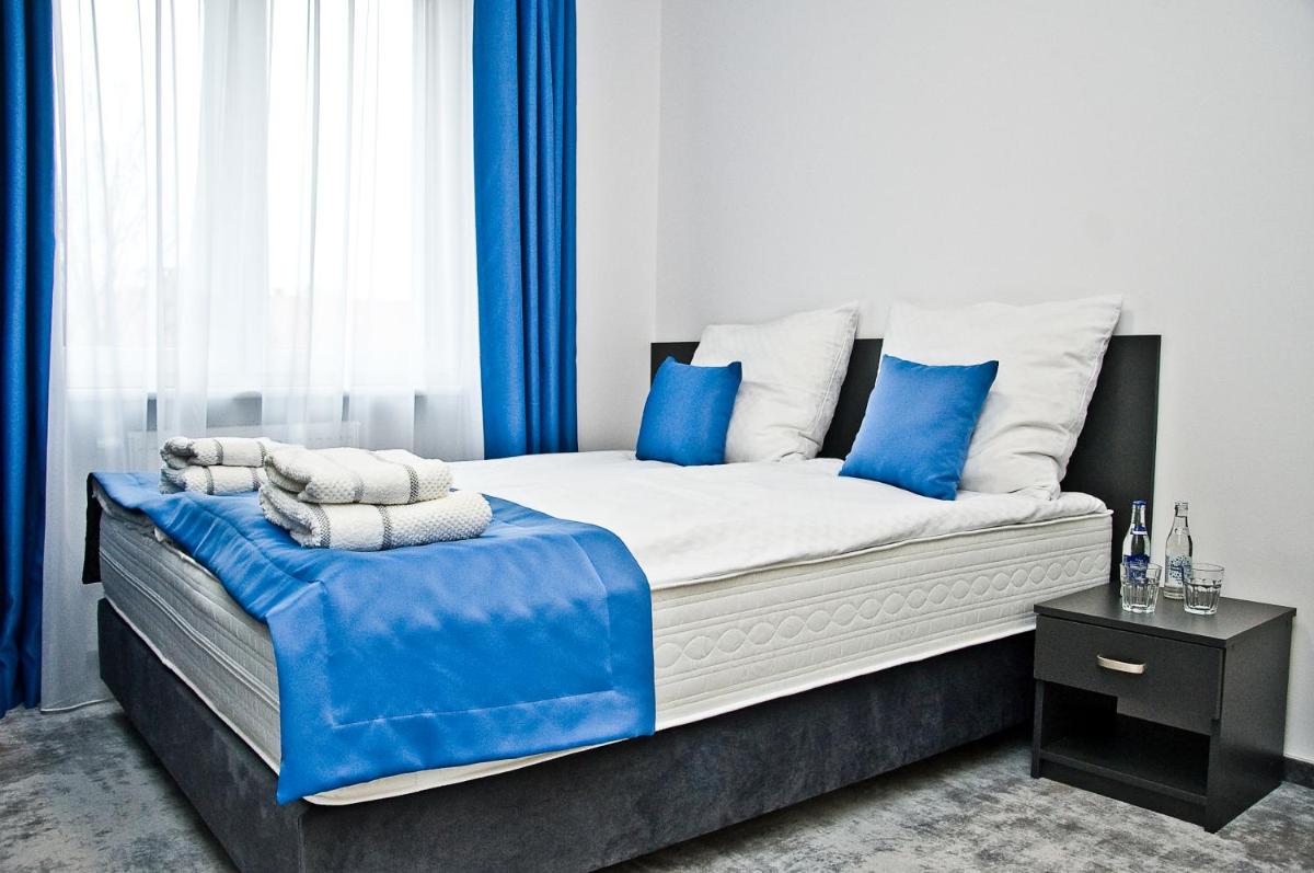 Standard Double Room - Photo 9