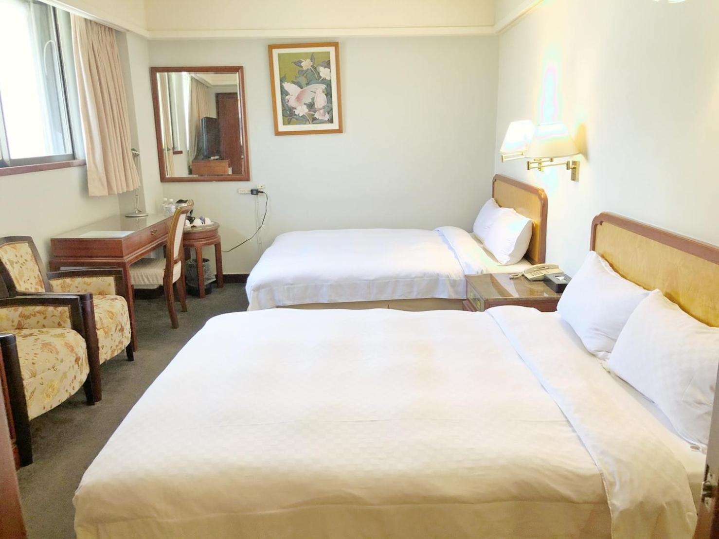 Deluxe Family Room (4 Adults) photo 2