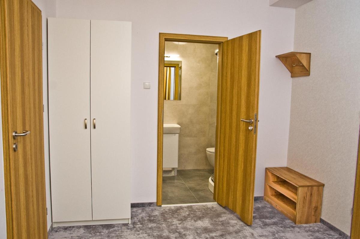 Standard Triple Room - Photo 5