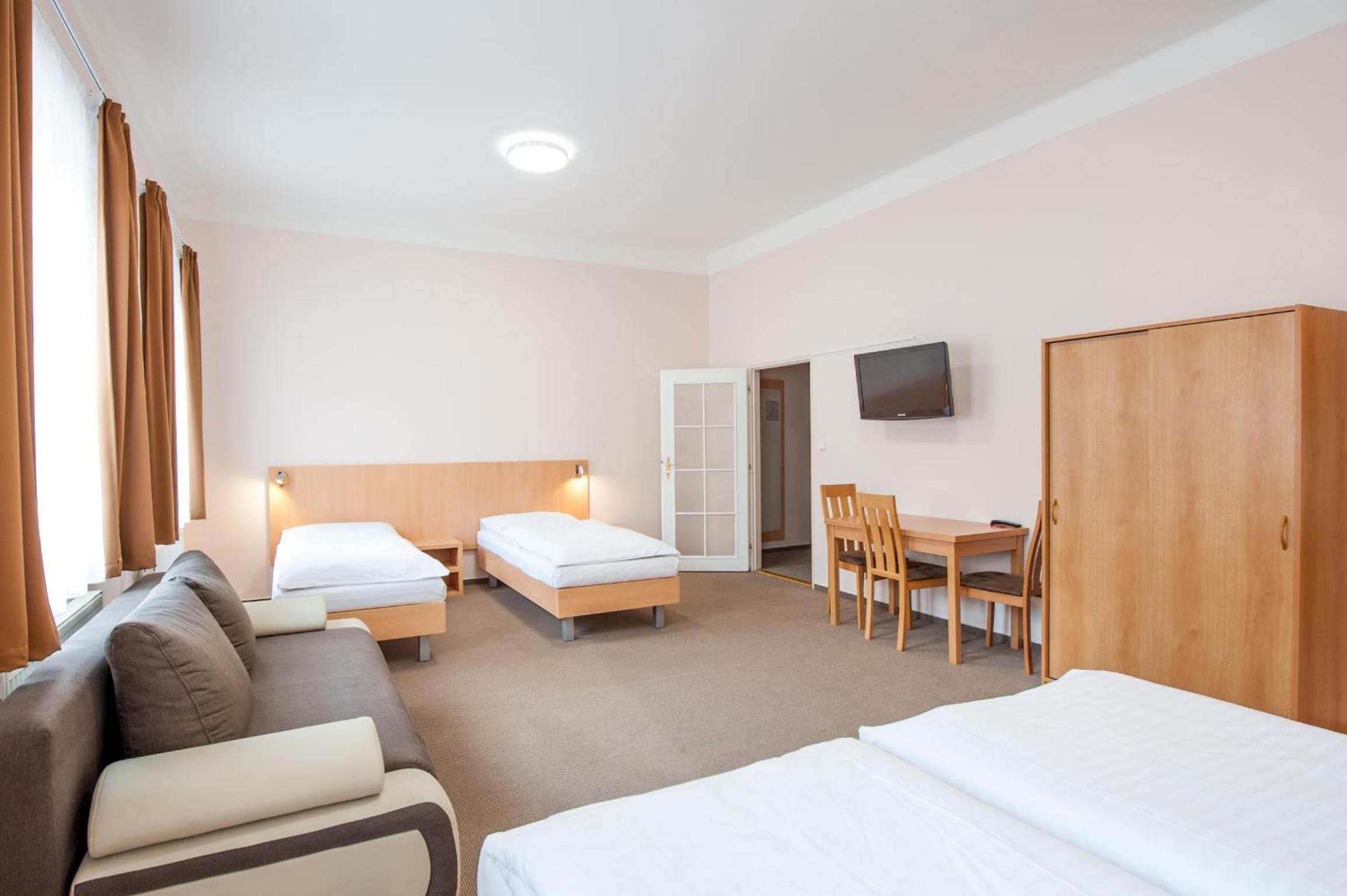 Standard Quadruple Room