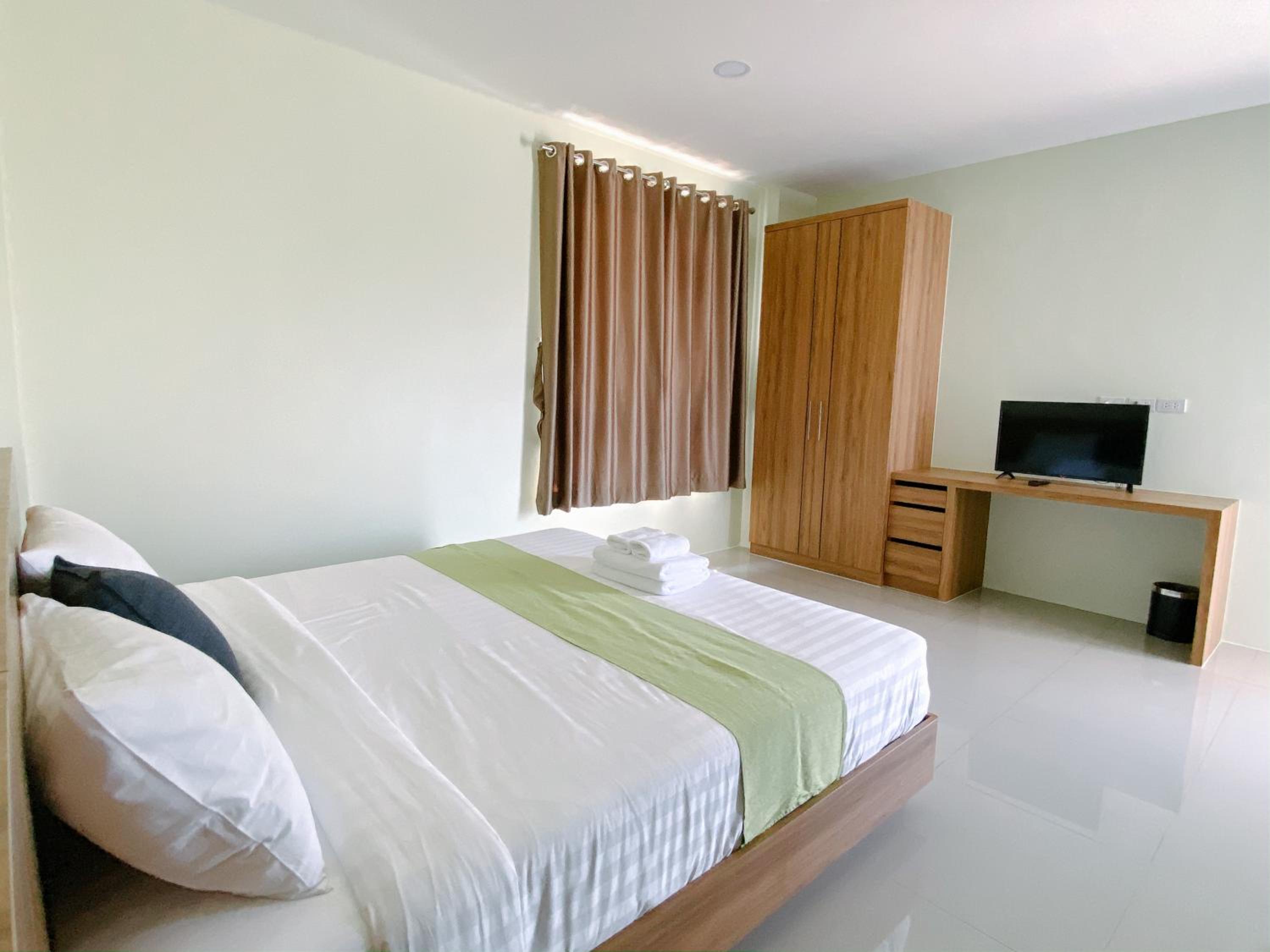 Double Room with Balcony - Photo 1