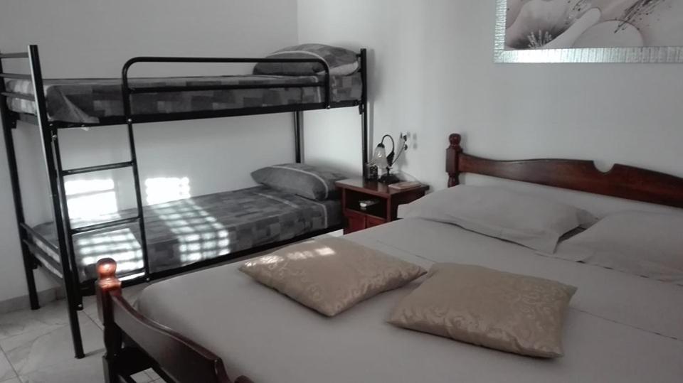 Quadruple Room - Photo 8