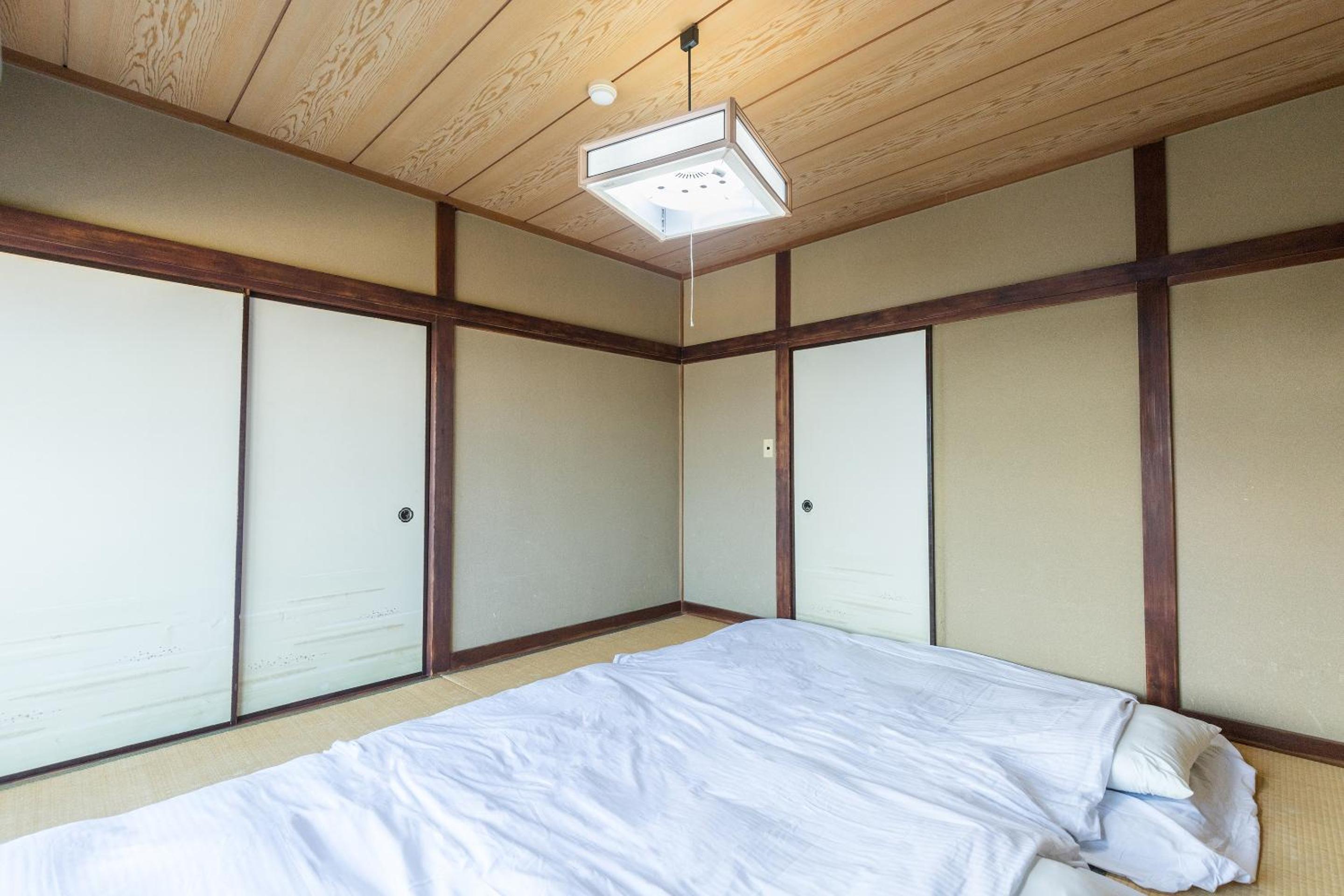 Japanese-Style Triple Room - Smoking - Photo 2
