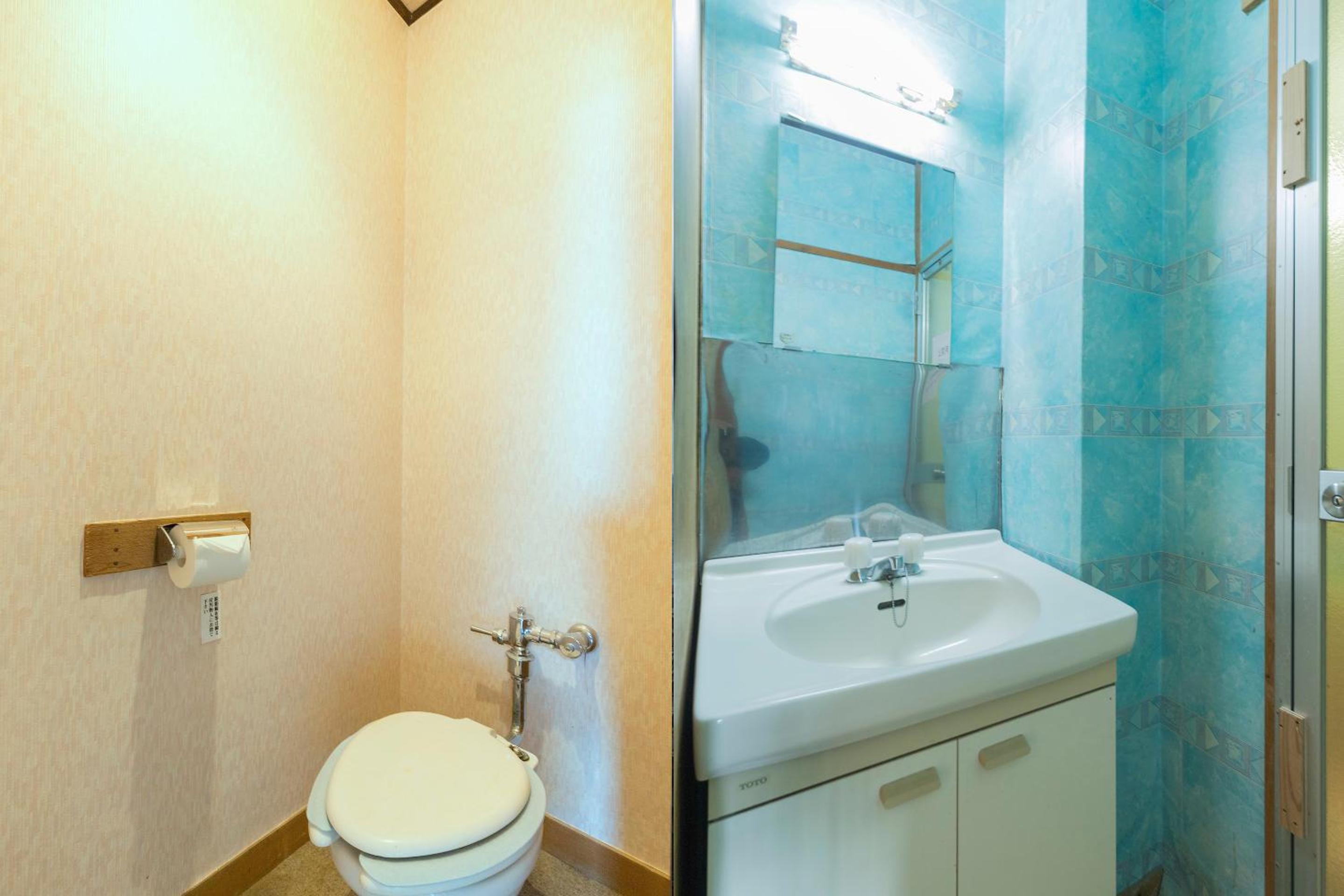 Japanese-Style Triple Room - Smoking - Photo 4