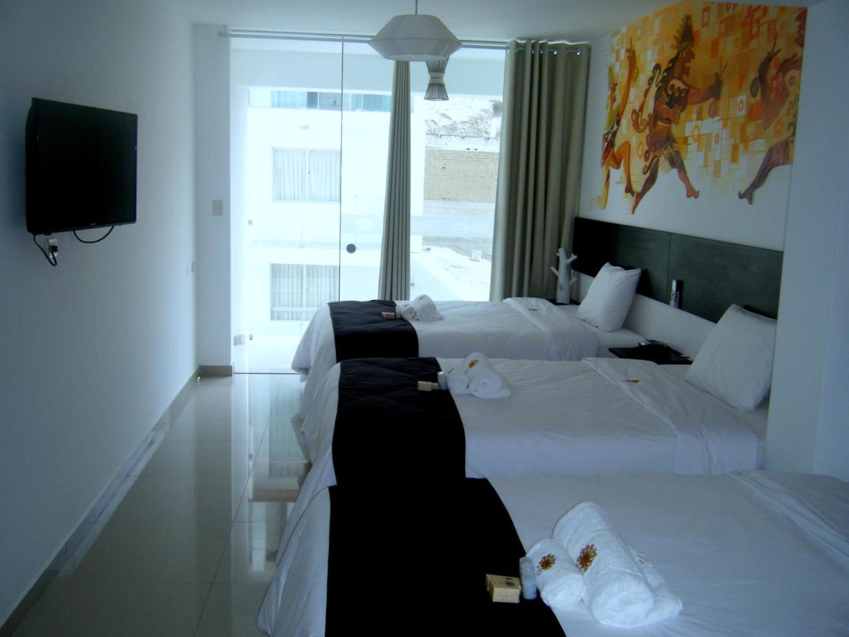 Junior Suite with Pool View (3 adults) photo 1