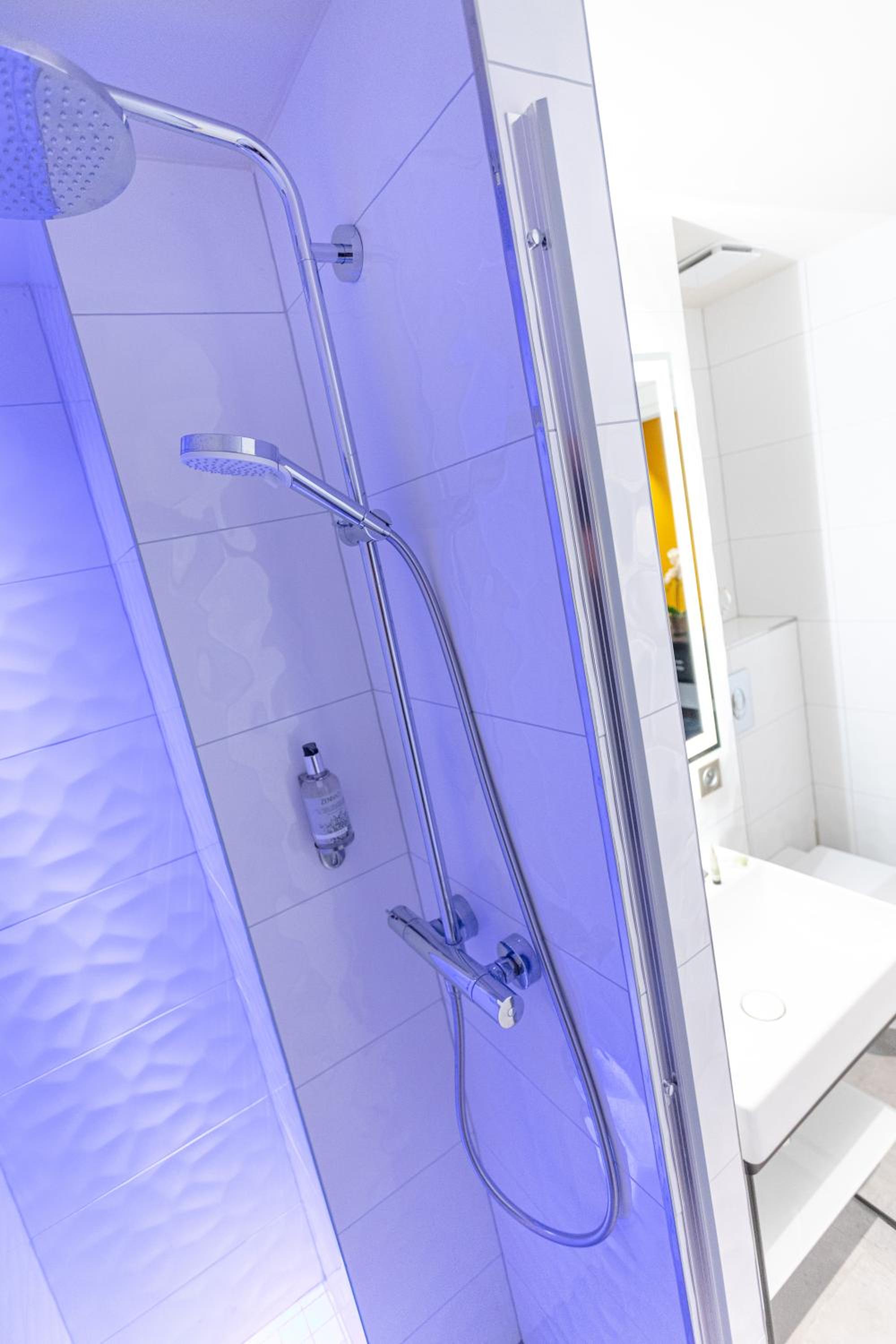 Junior Suite  with SPA Access Included photo 2