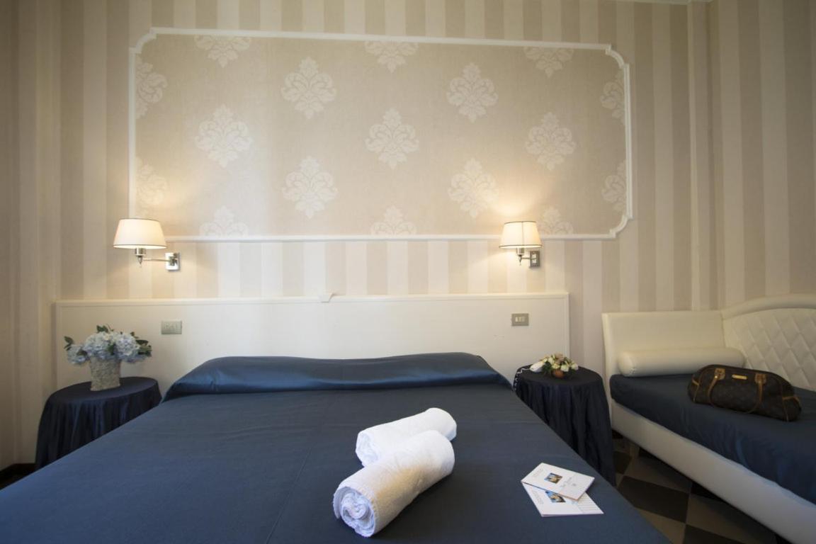 Quarto Duplo
