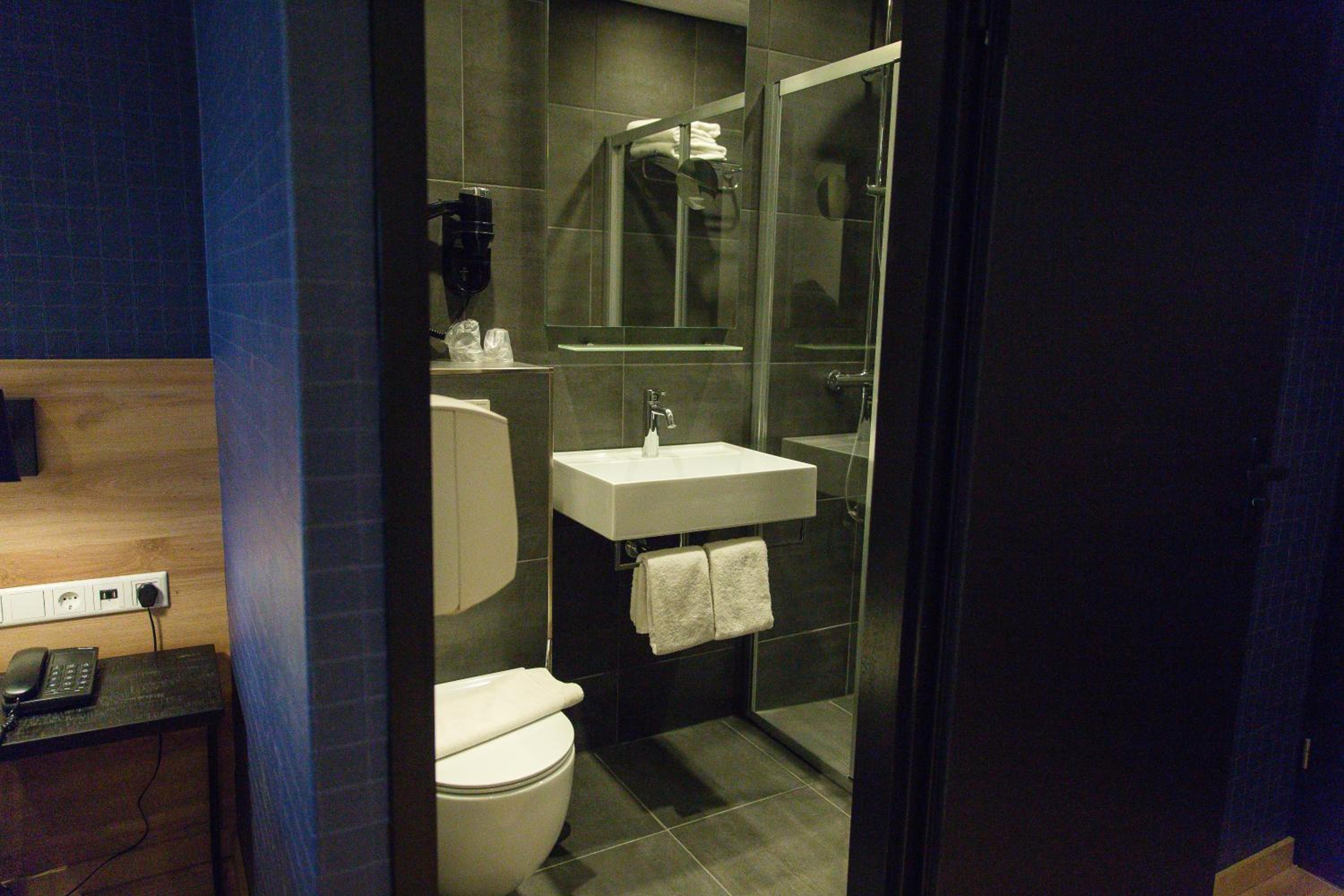 Comfort Plus Tweepersoonskamer - Photo 3