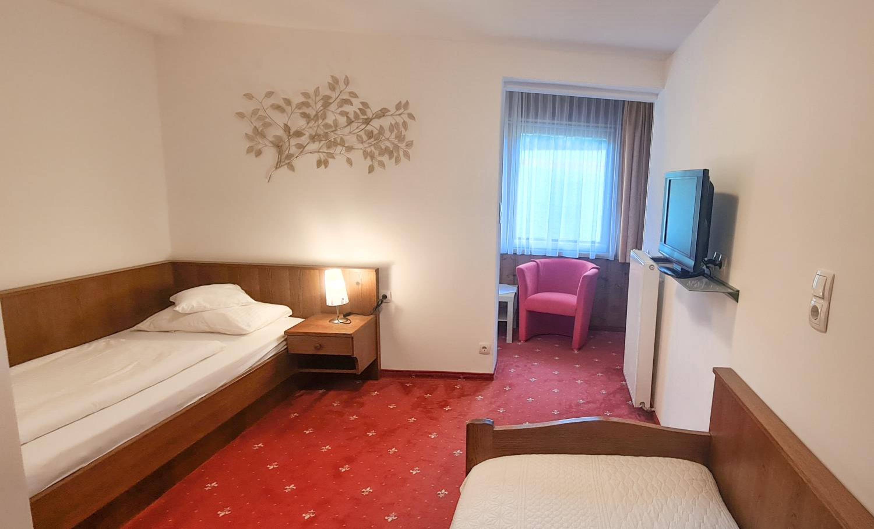 Standard Twin Room