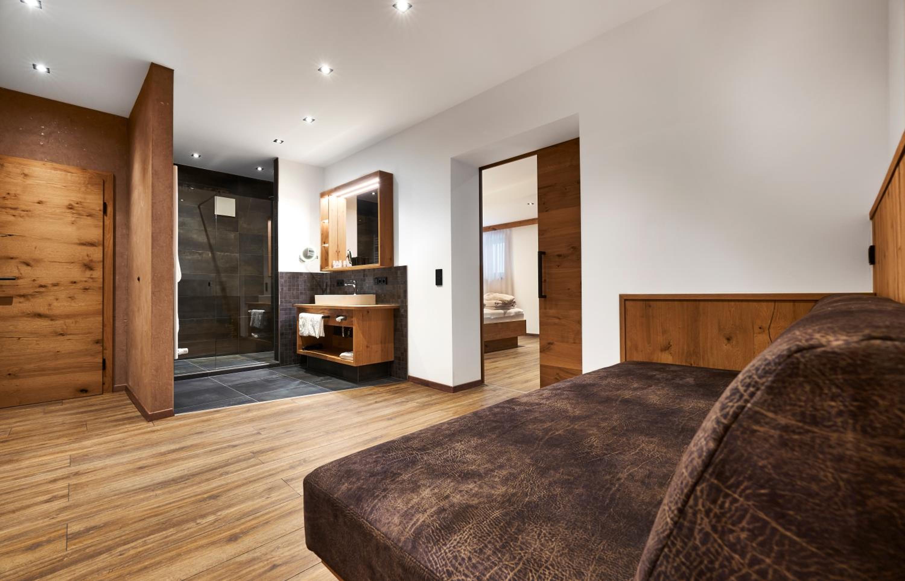Junior Suite with Balcony photo 2
