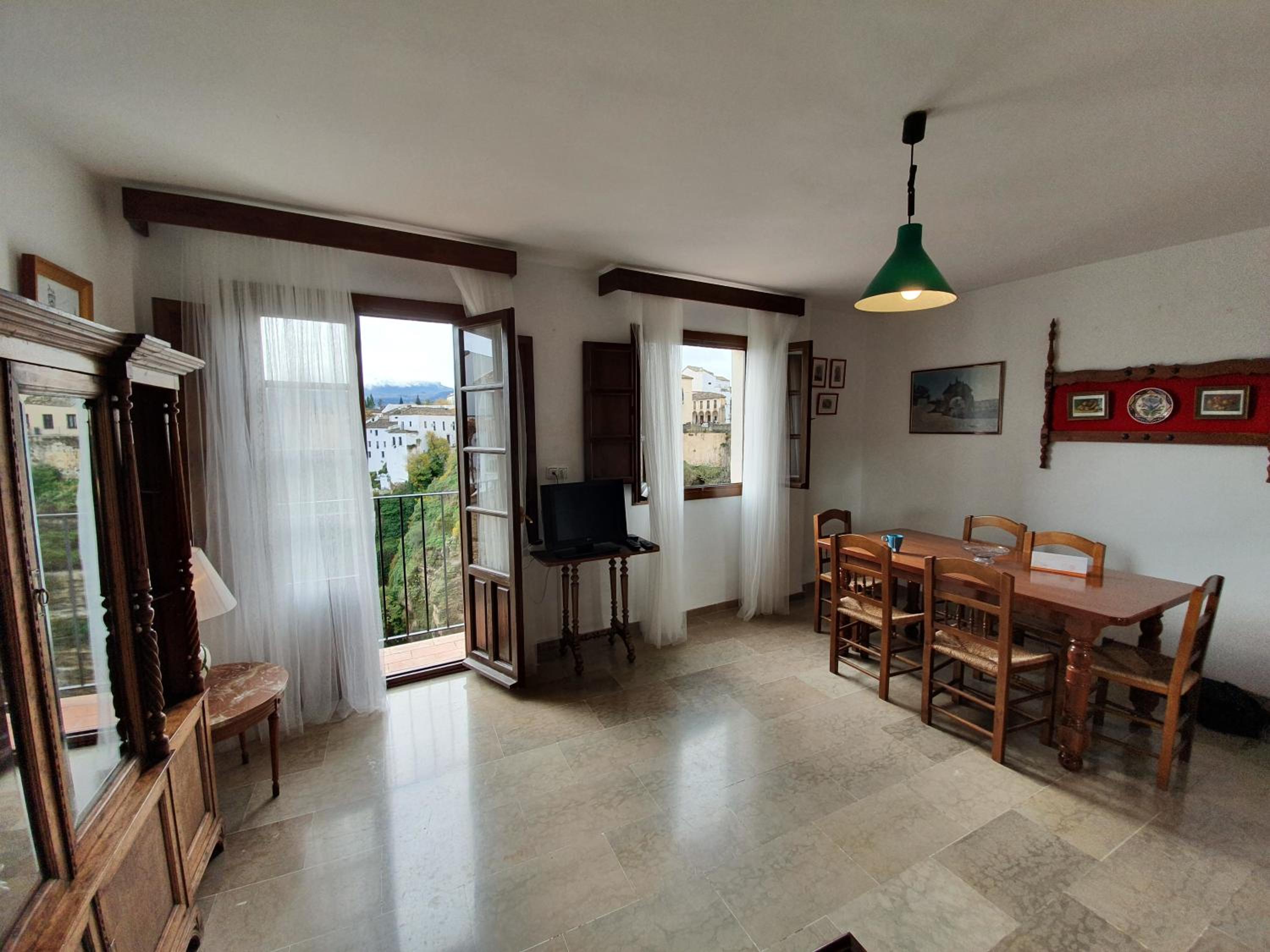 One-Bedroom Apartment - Photo 14