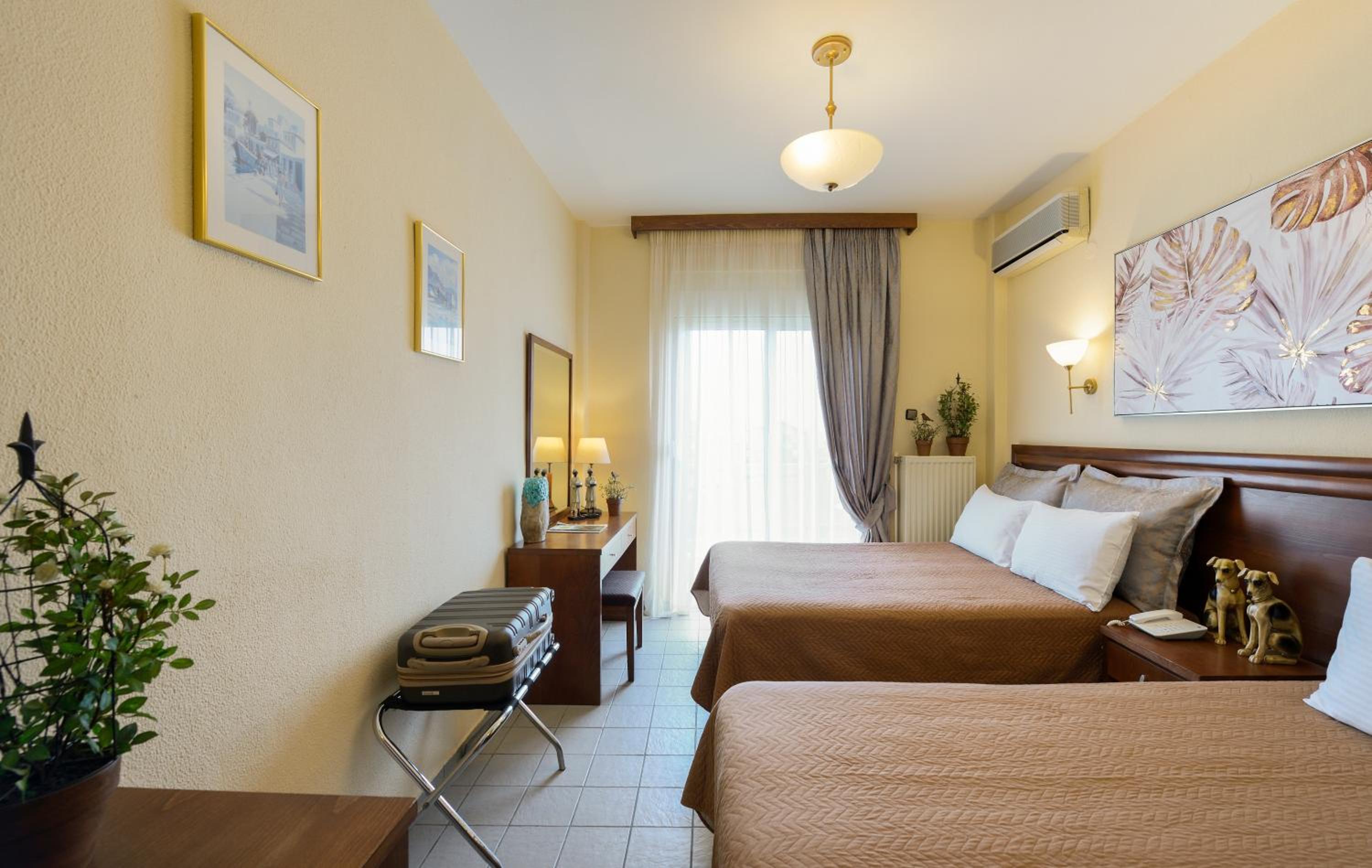 Triple Room - Photo 1