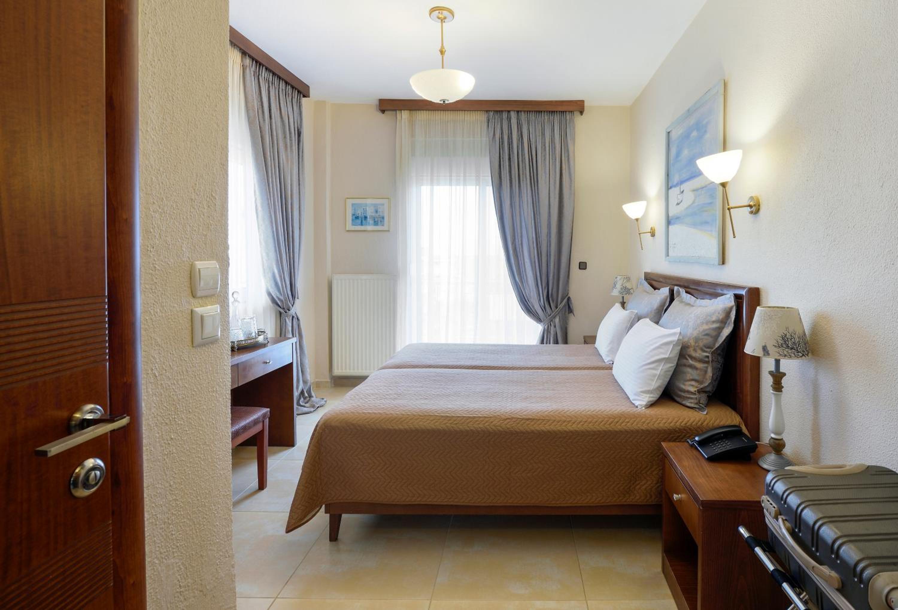 Double Room - Photo 4