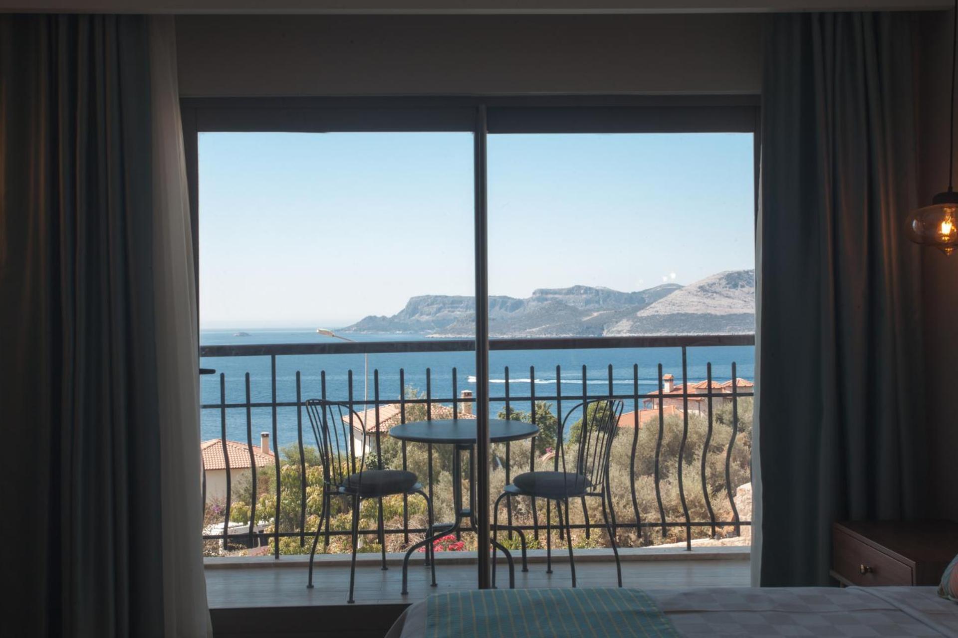 King Room with Sea View - Photo 4