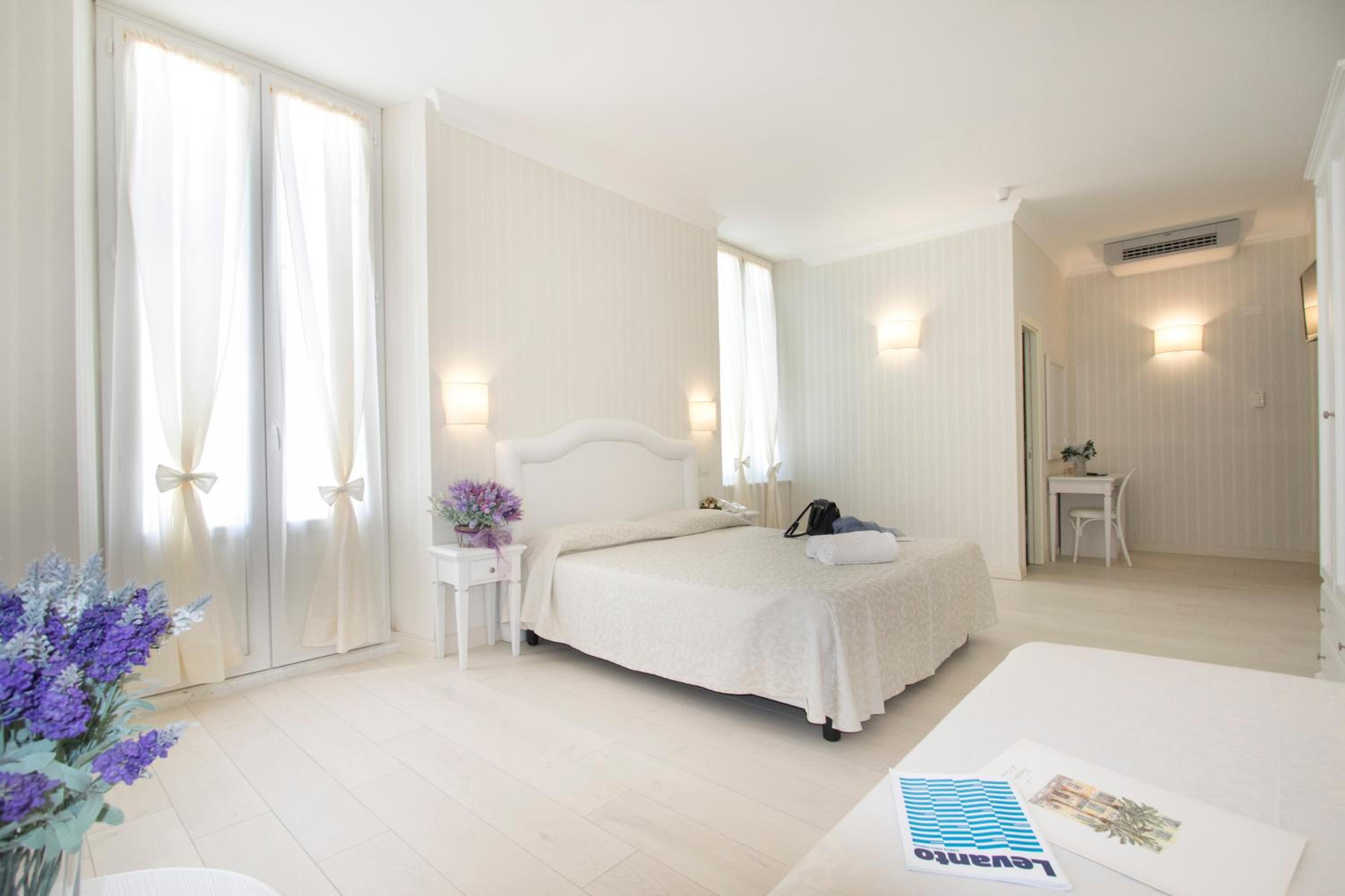 Quarto Quádruplo Superior com Terraço