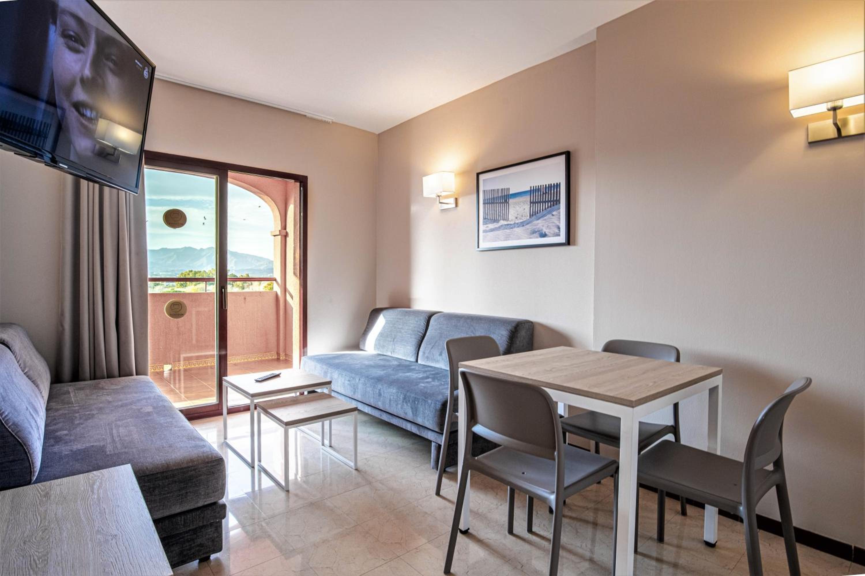 Two-Bedroom Apartment with Terrace (2-6 pax) photo 3