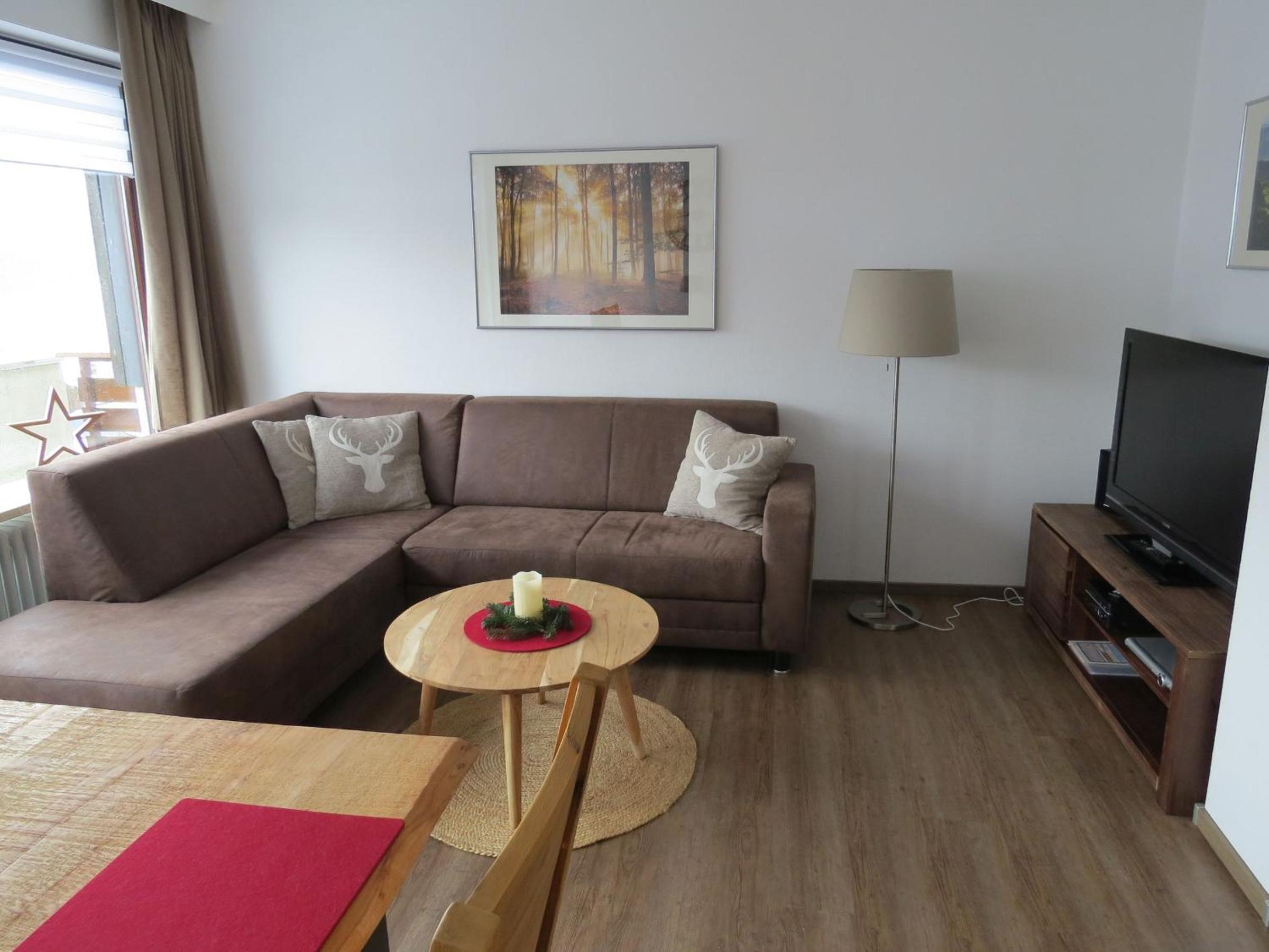 Two-Bedroom Deluxe Apartment with Balcony photo 1