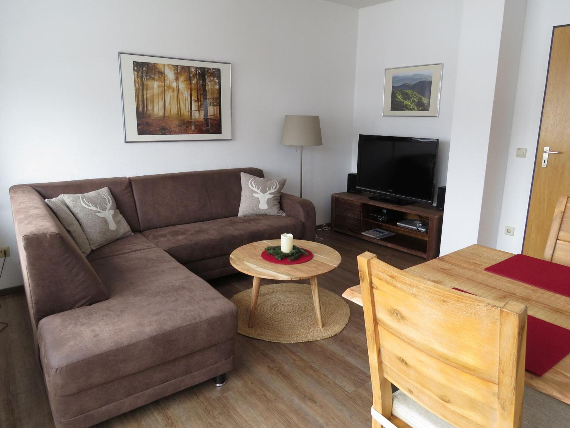 Two-Bedroom Deluxe Apartment with Balcony photo 3