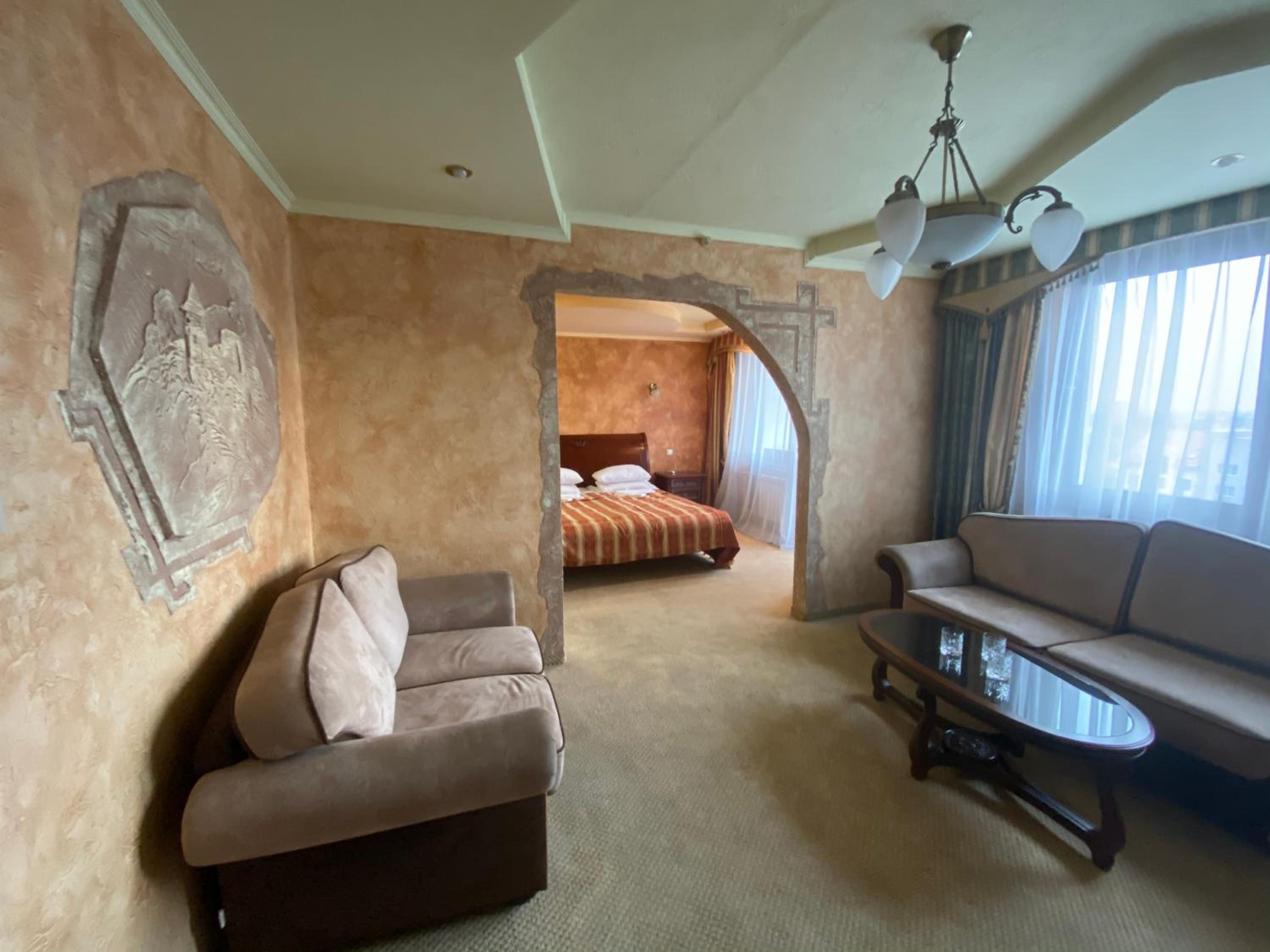 Superior King Suite