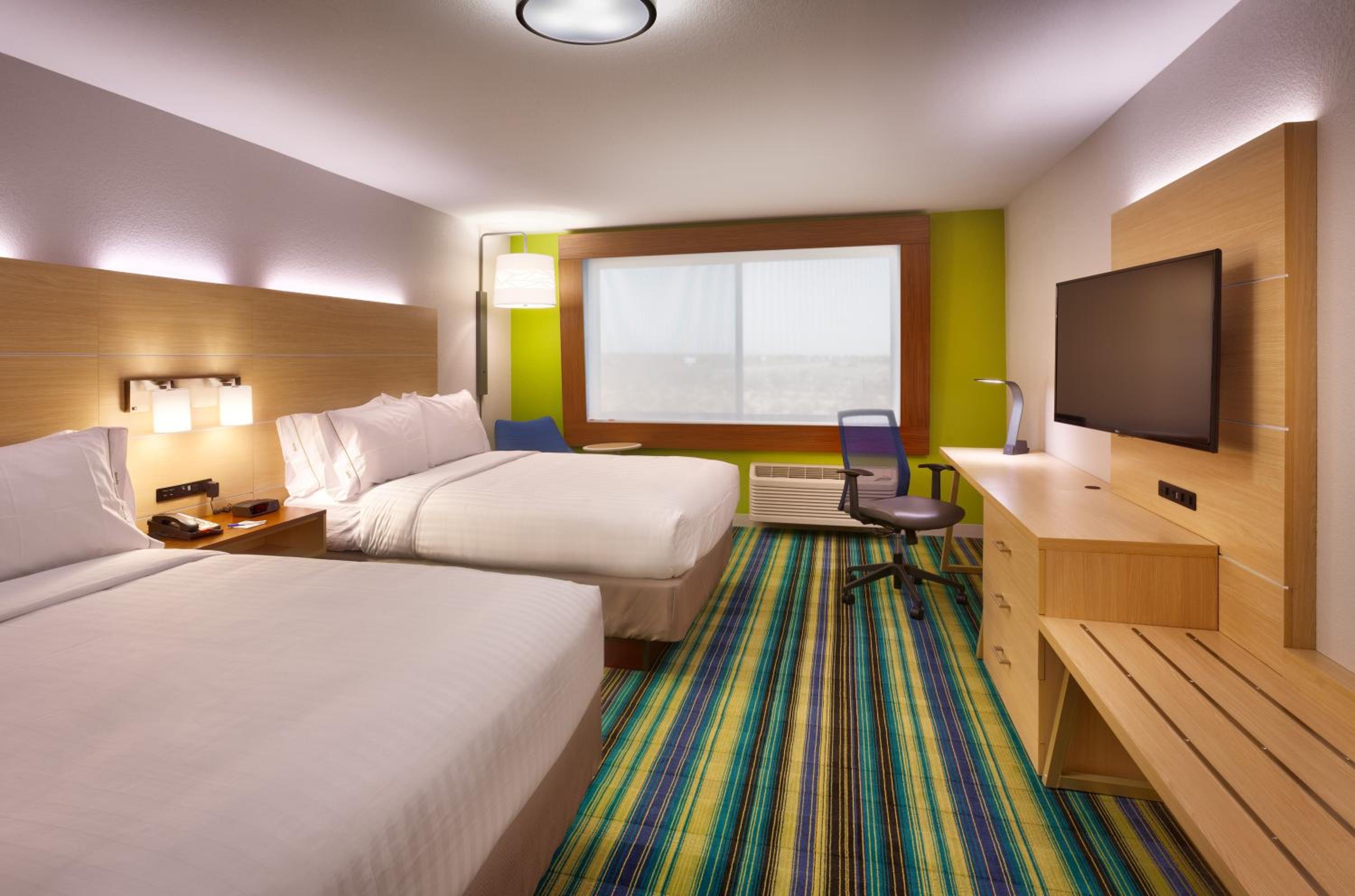 Standard Room with Two Queen Beds