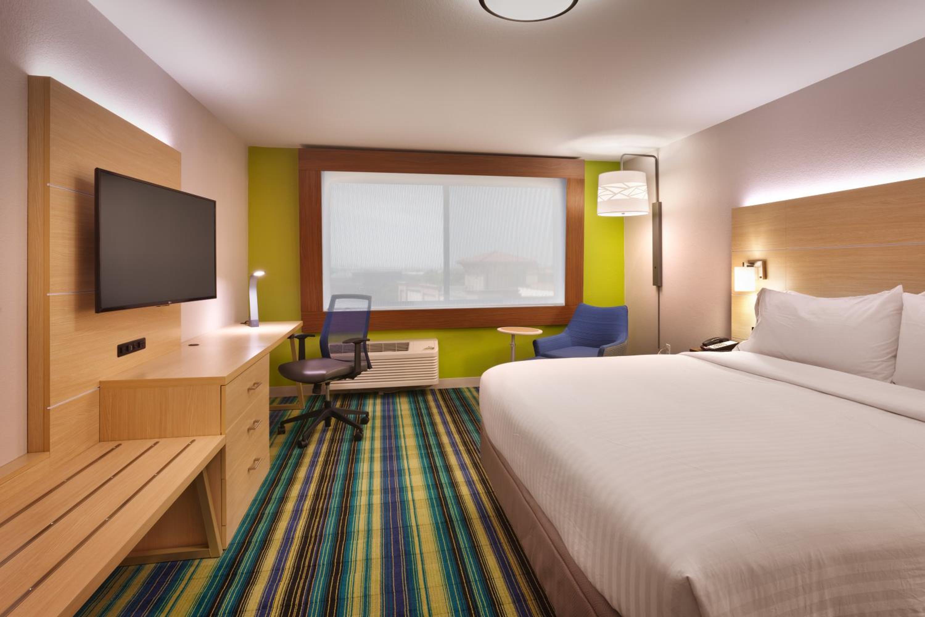 Standard King Room with Mobility Accessible Roll-In Shower