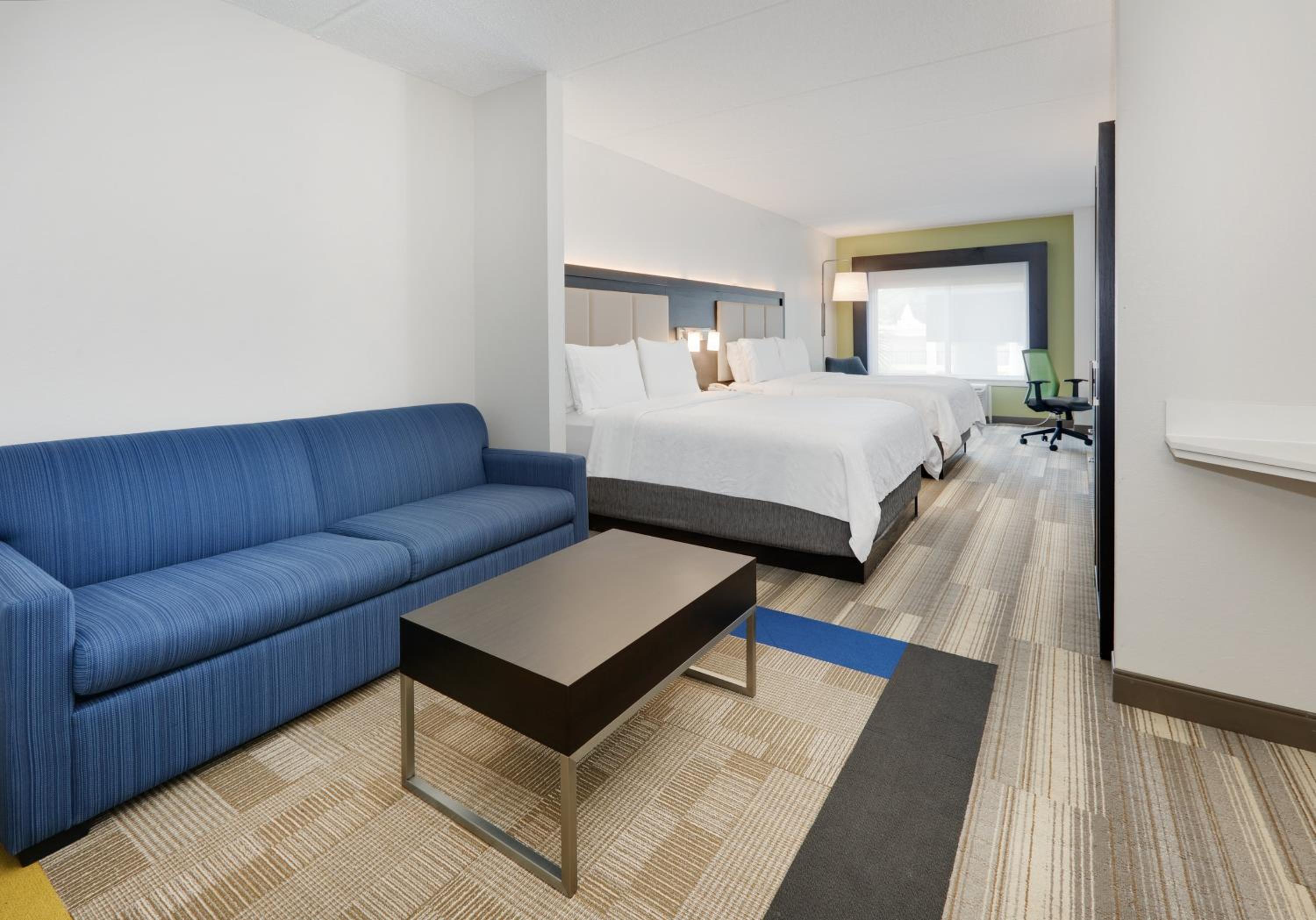 Queen Suite with Two Queen Beds and Additional Living Area