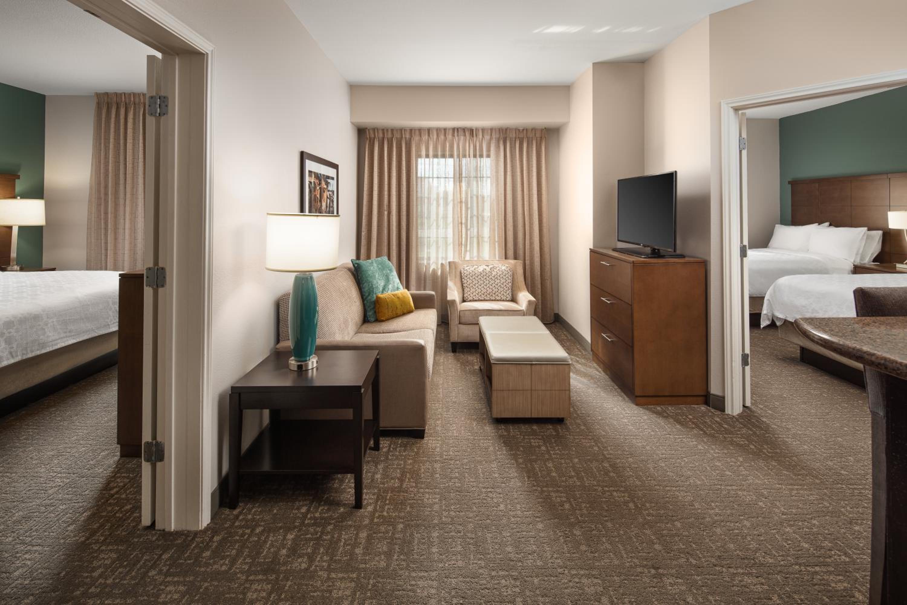 Two-Bedroom Suite - Non-Smoking - Photo 2