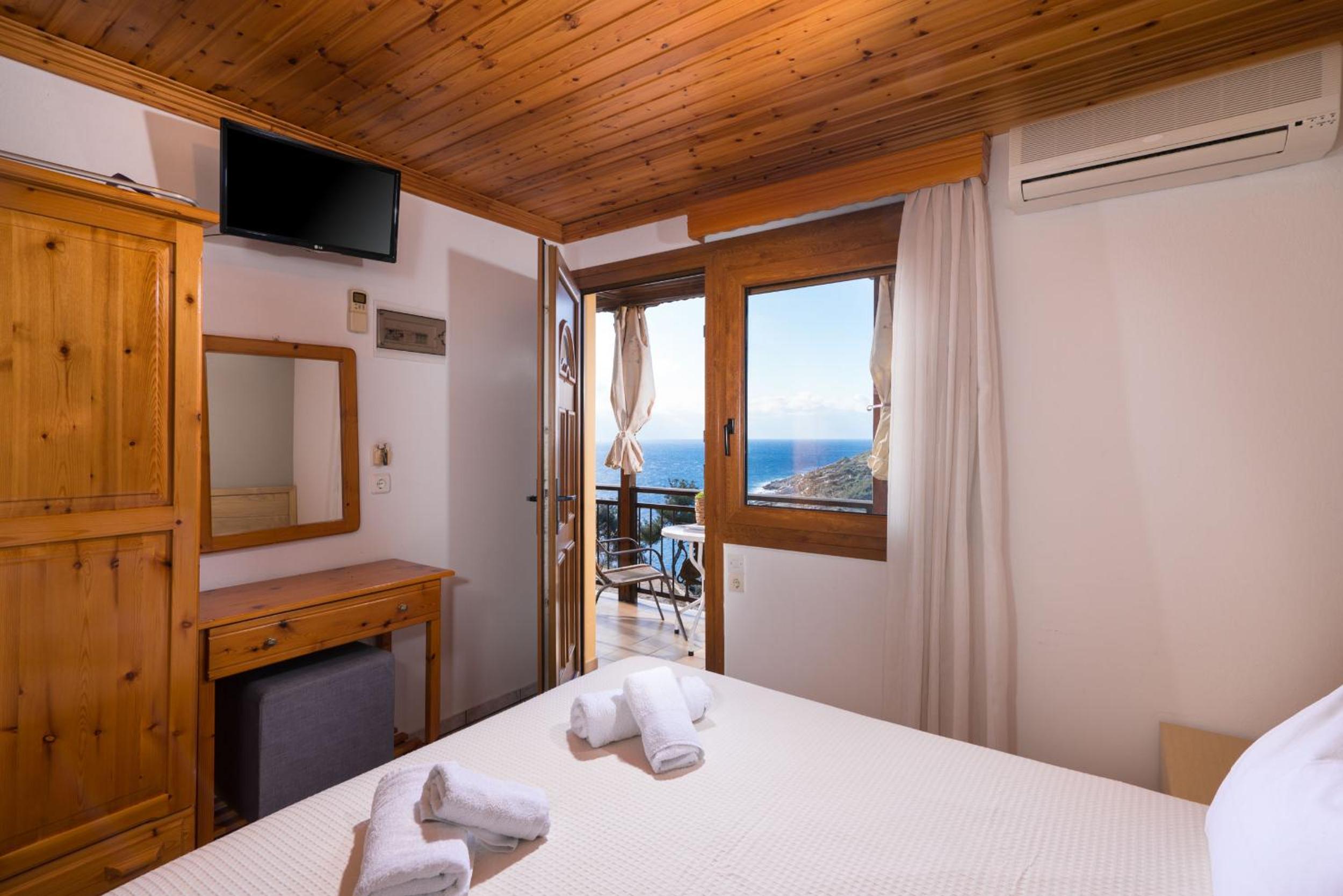 Double Room with Sea View photo 1