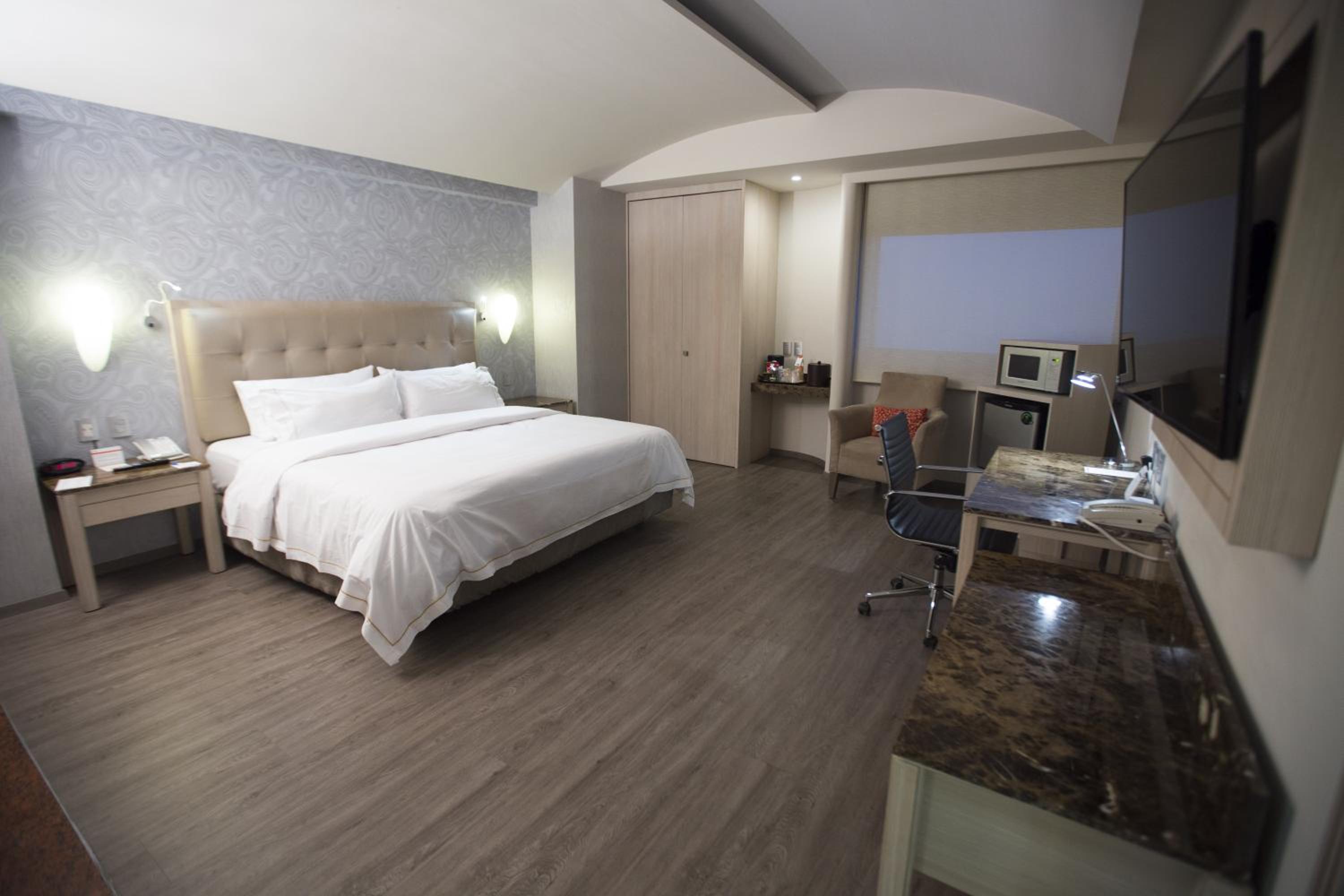 Standard King Room