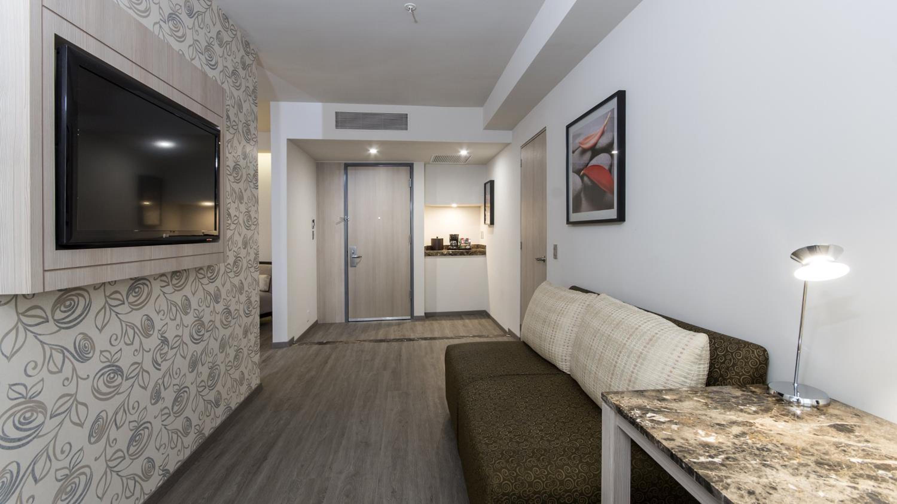 Standard King Room - Accessible