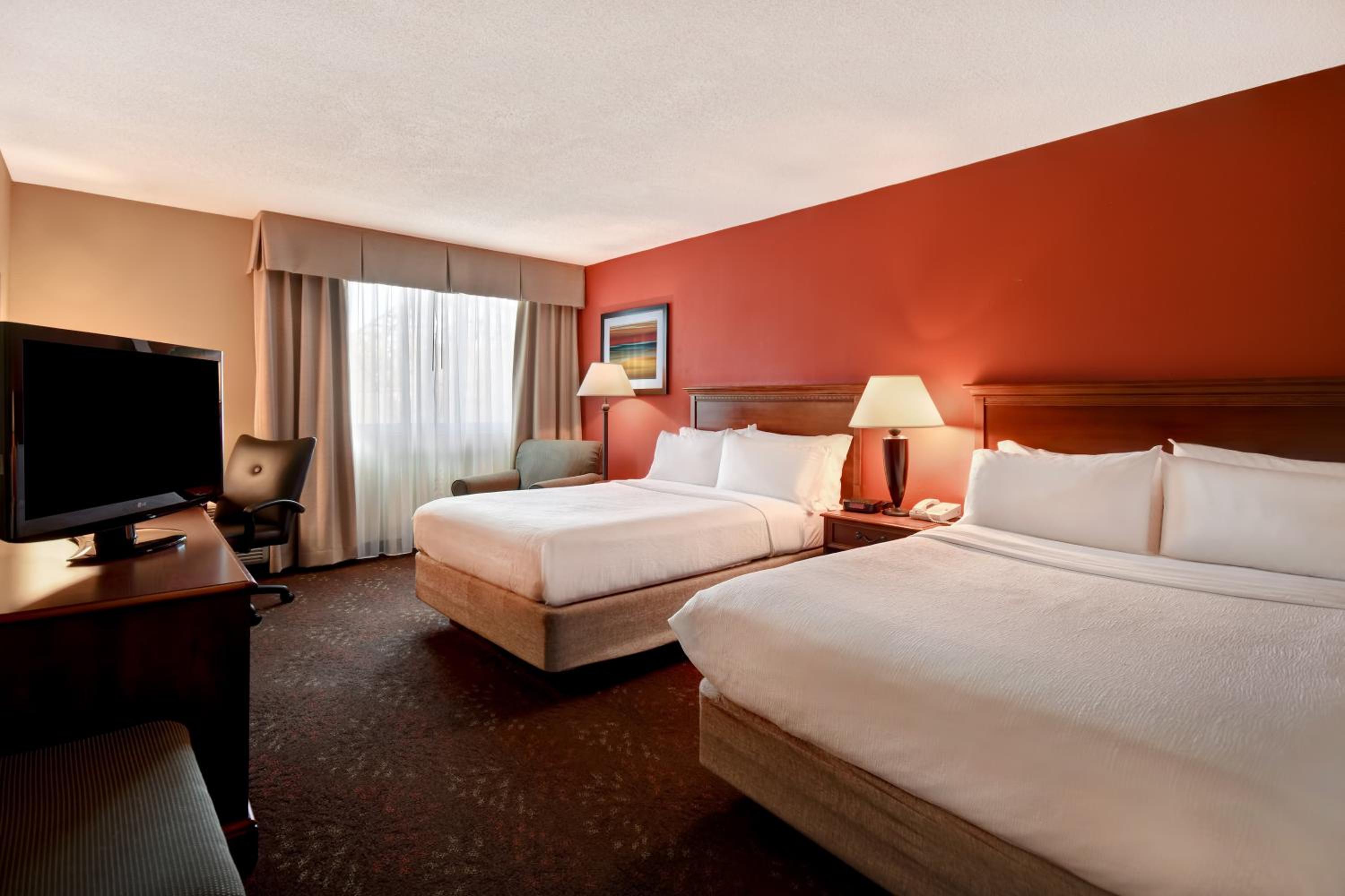 Standard Double Room with Two Double Beds - Photo 2