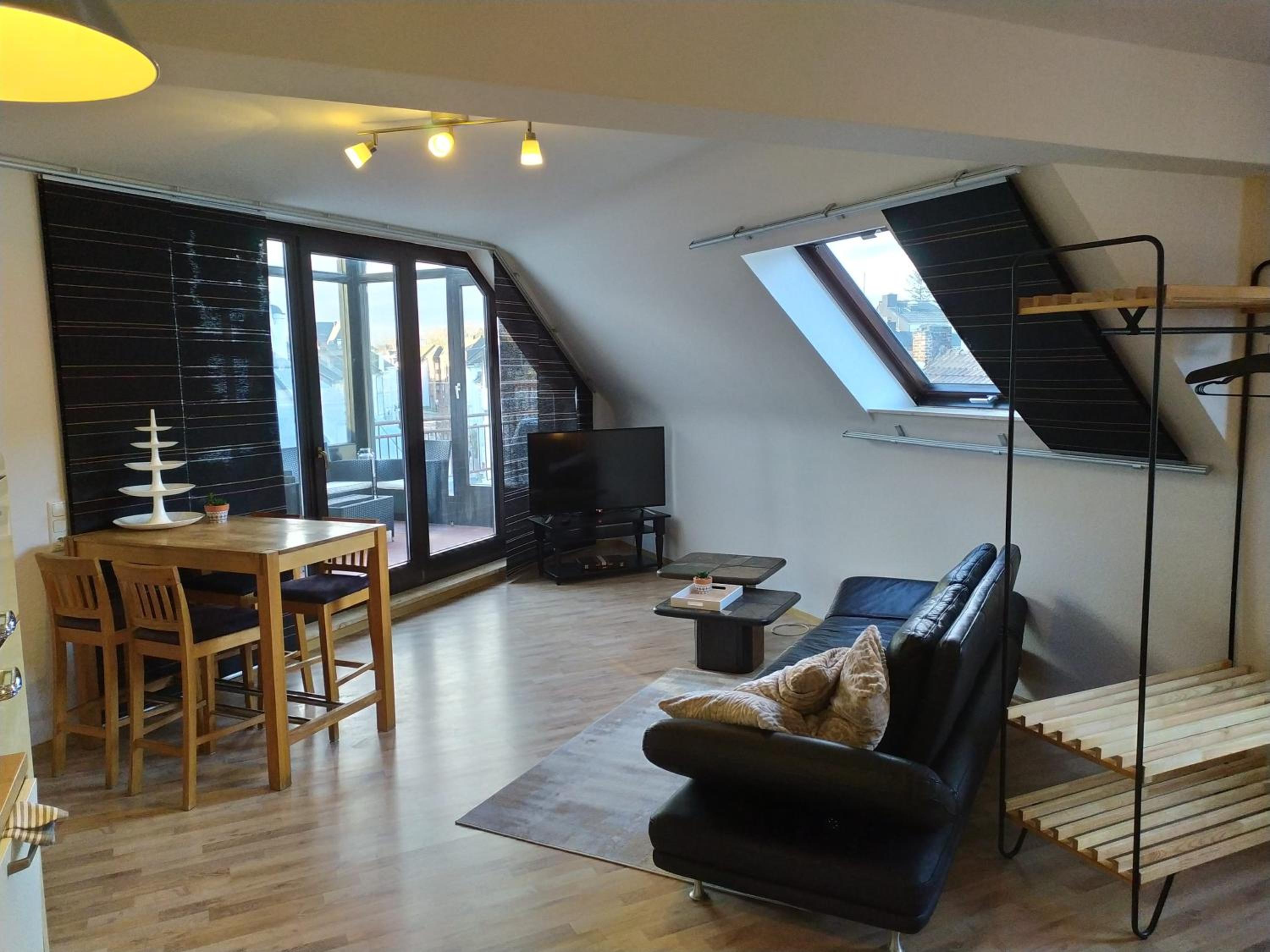 One-Bedroom Apartment photo 1