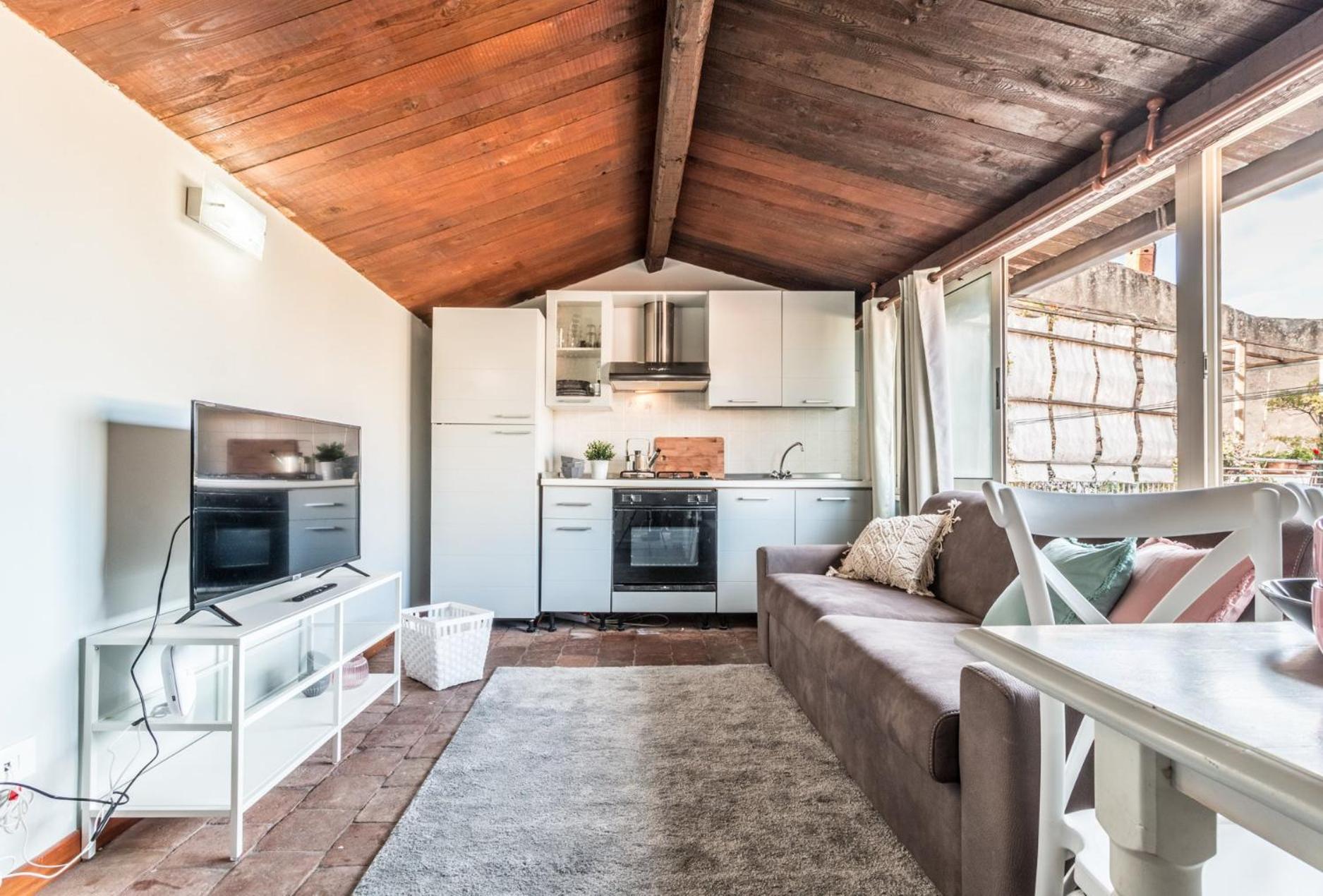 One-Bedroom Apartment - Photo 39