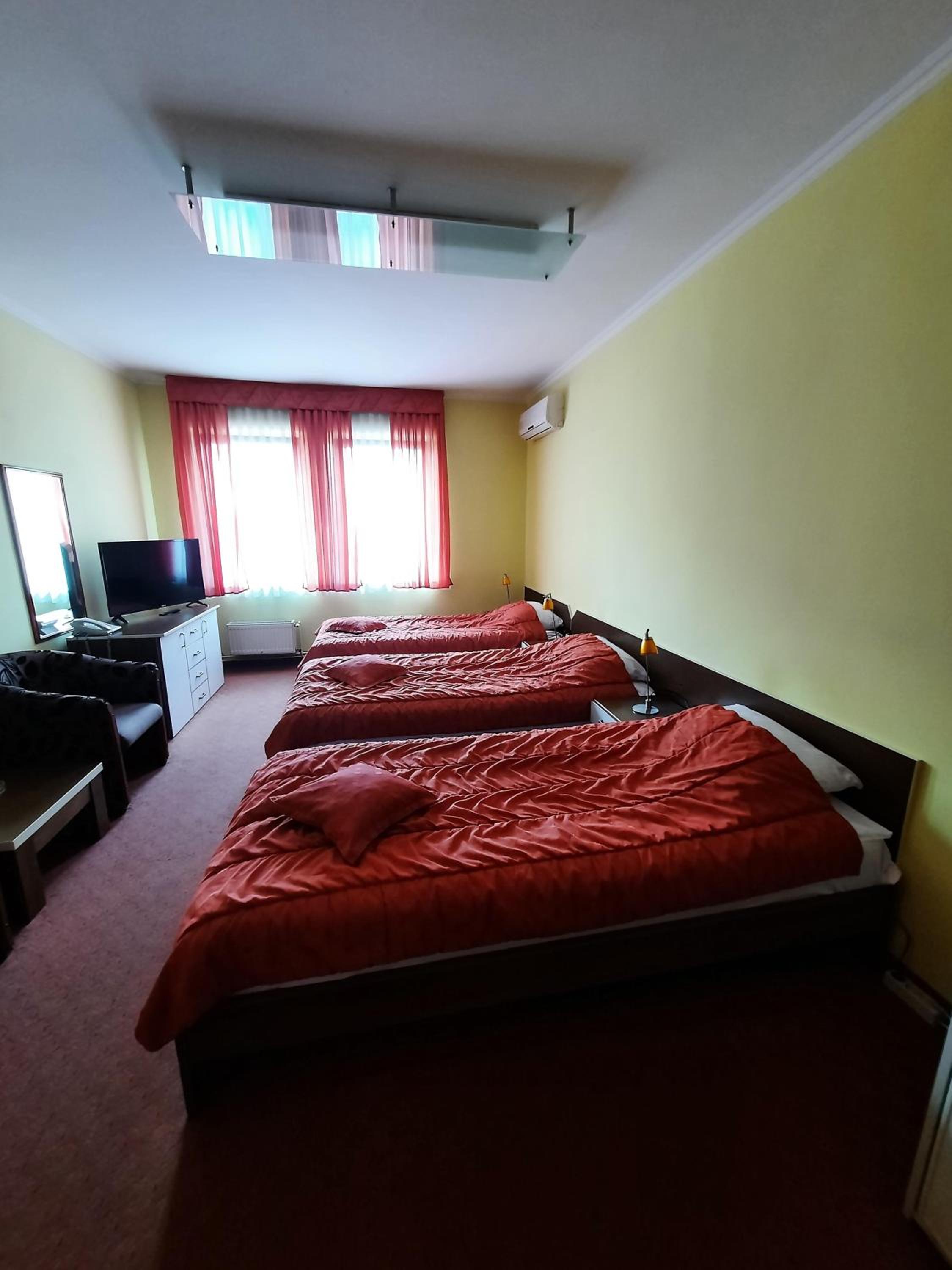 Comfort Triple Room photo 1