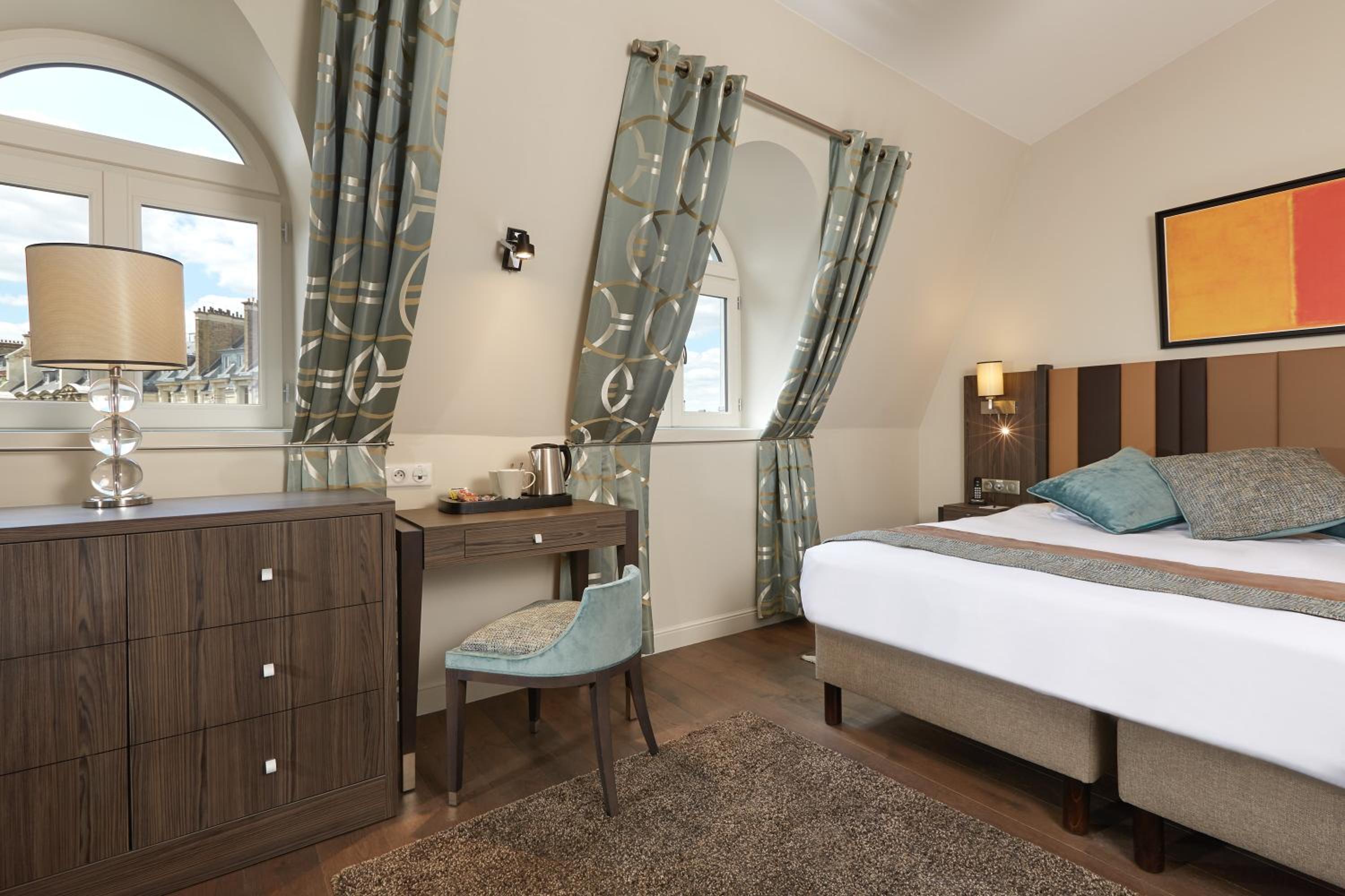 Deluxe Double Room with Terrace