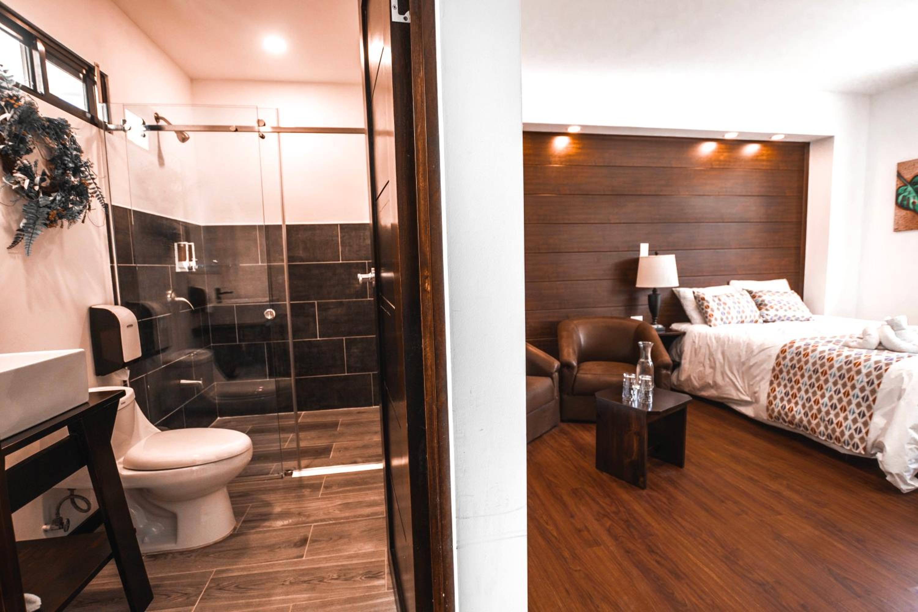 Double Room - Photo 2