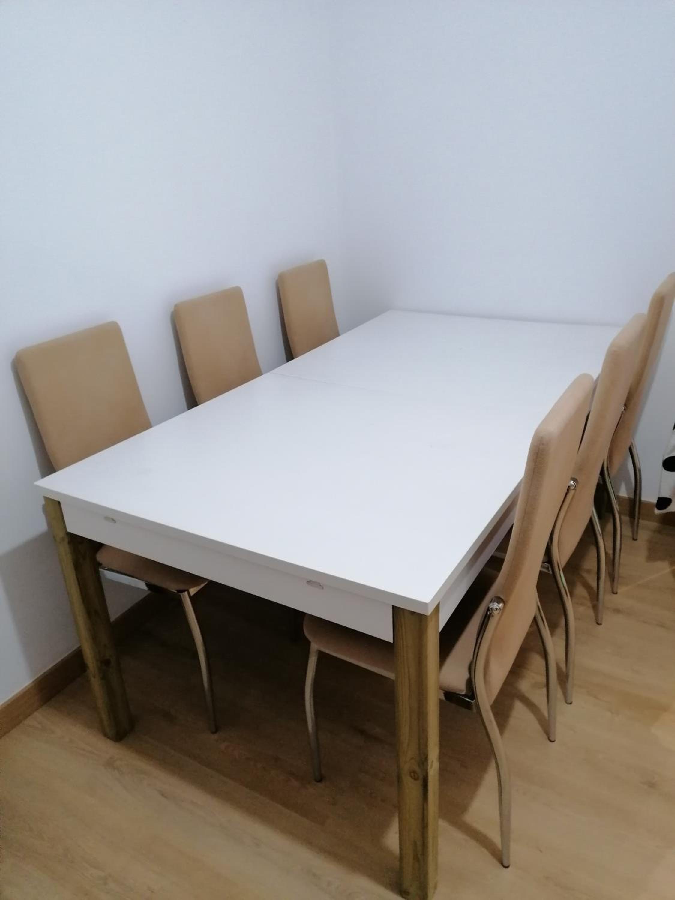 Three-Bedroom Apartment - Photo 21