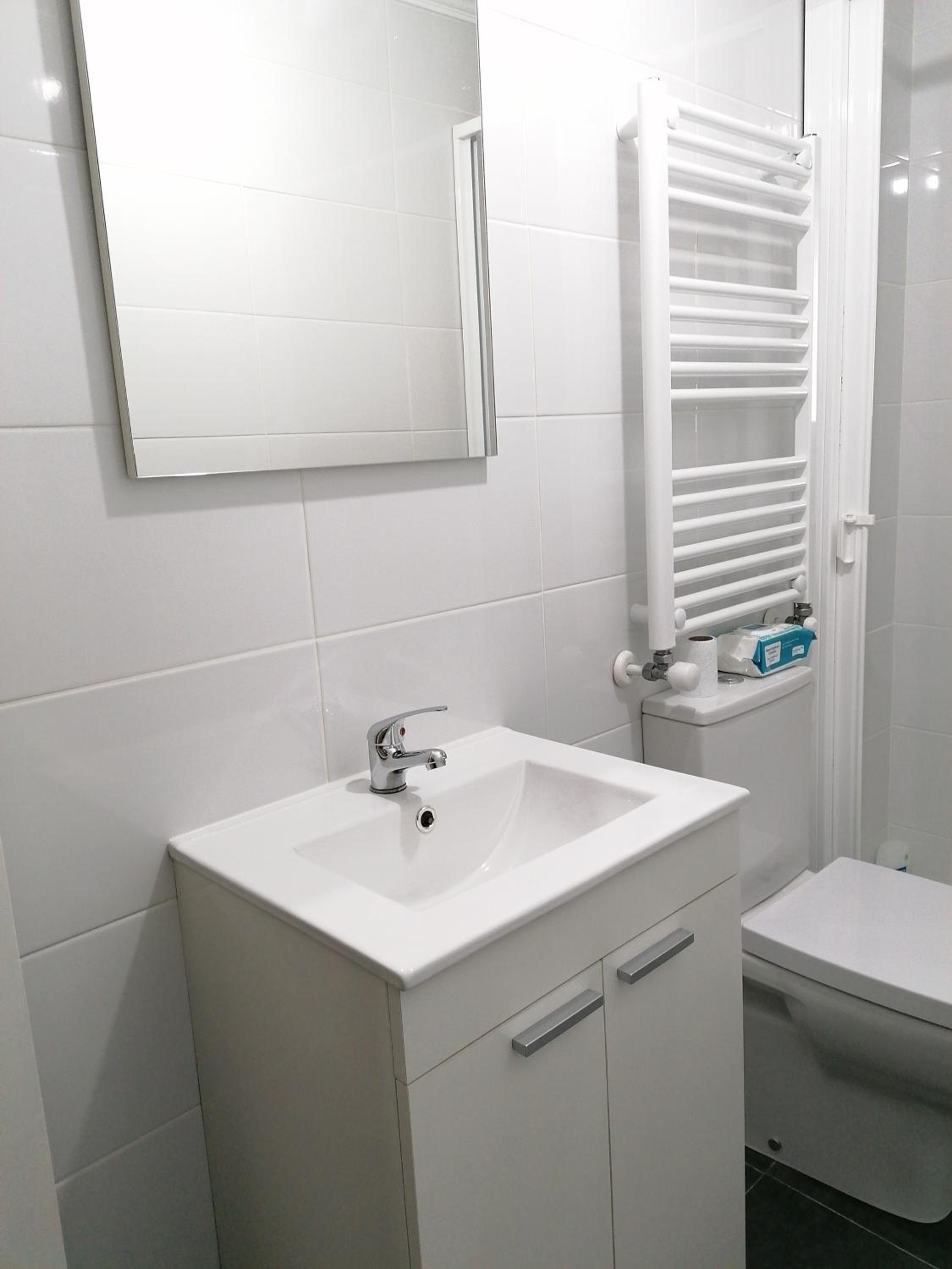 Three-Bedroom Apartment - Photo 3