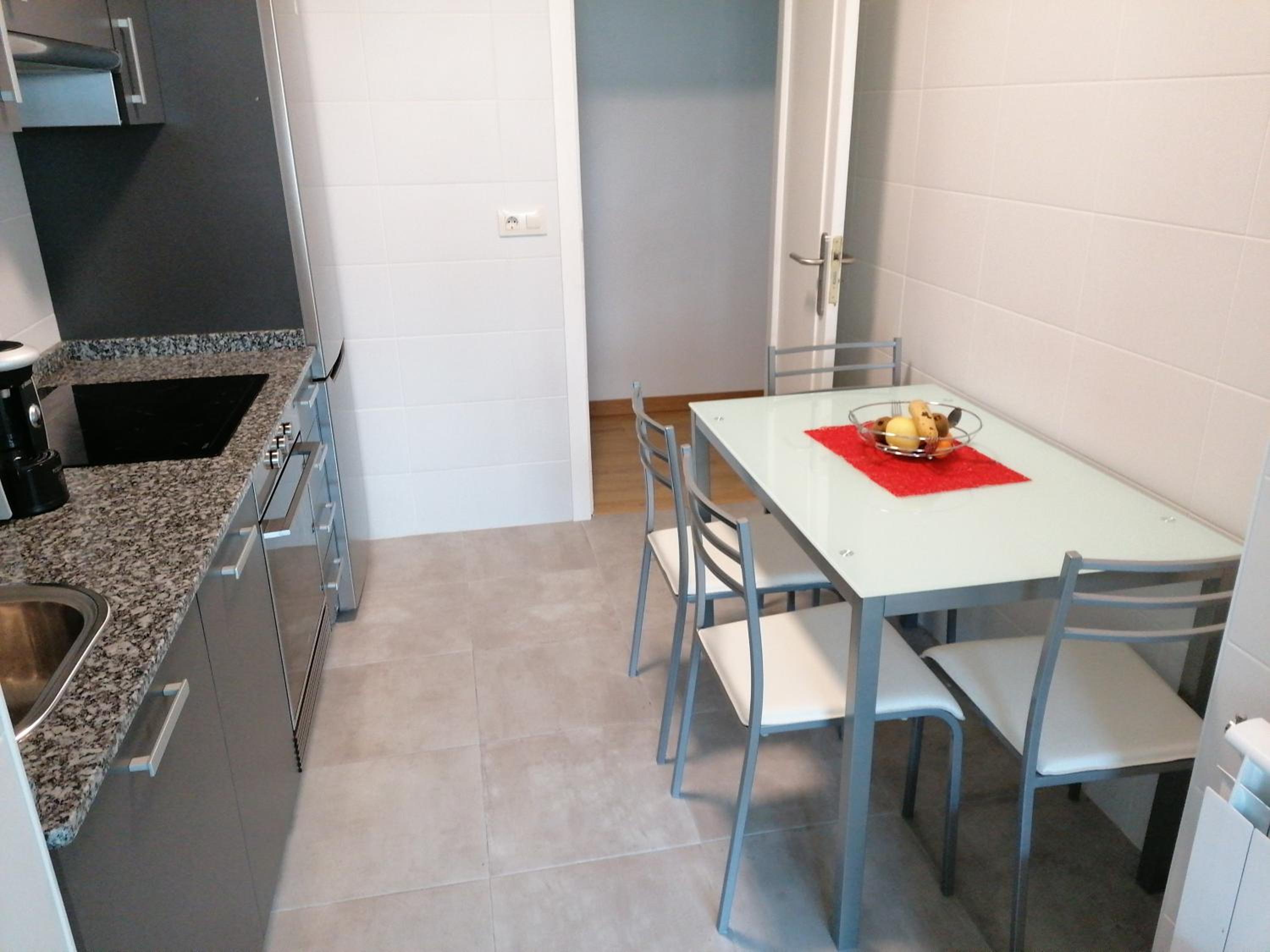 Three-Bedroom Apartment - Photo 28