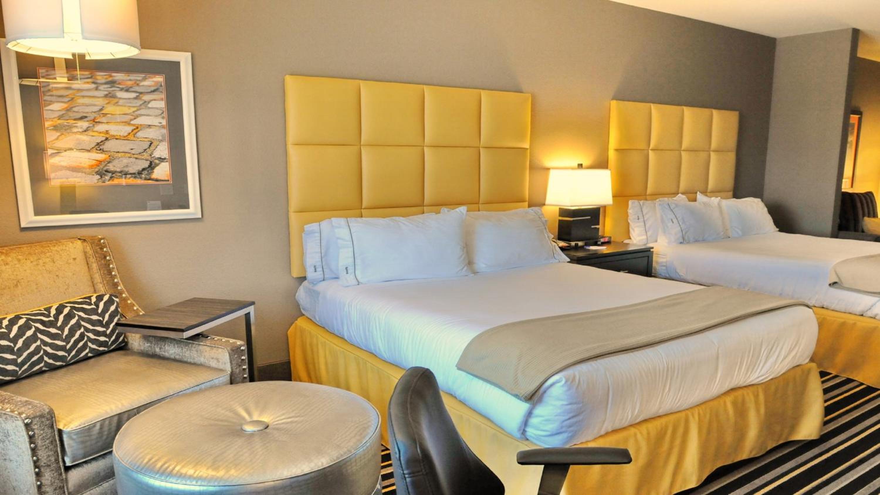 Queen Suite with Two Queen Beds and Sofa Bed