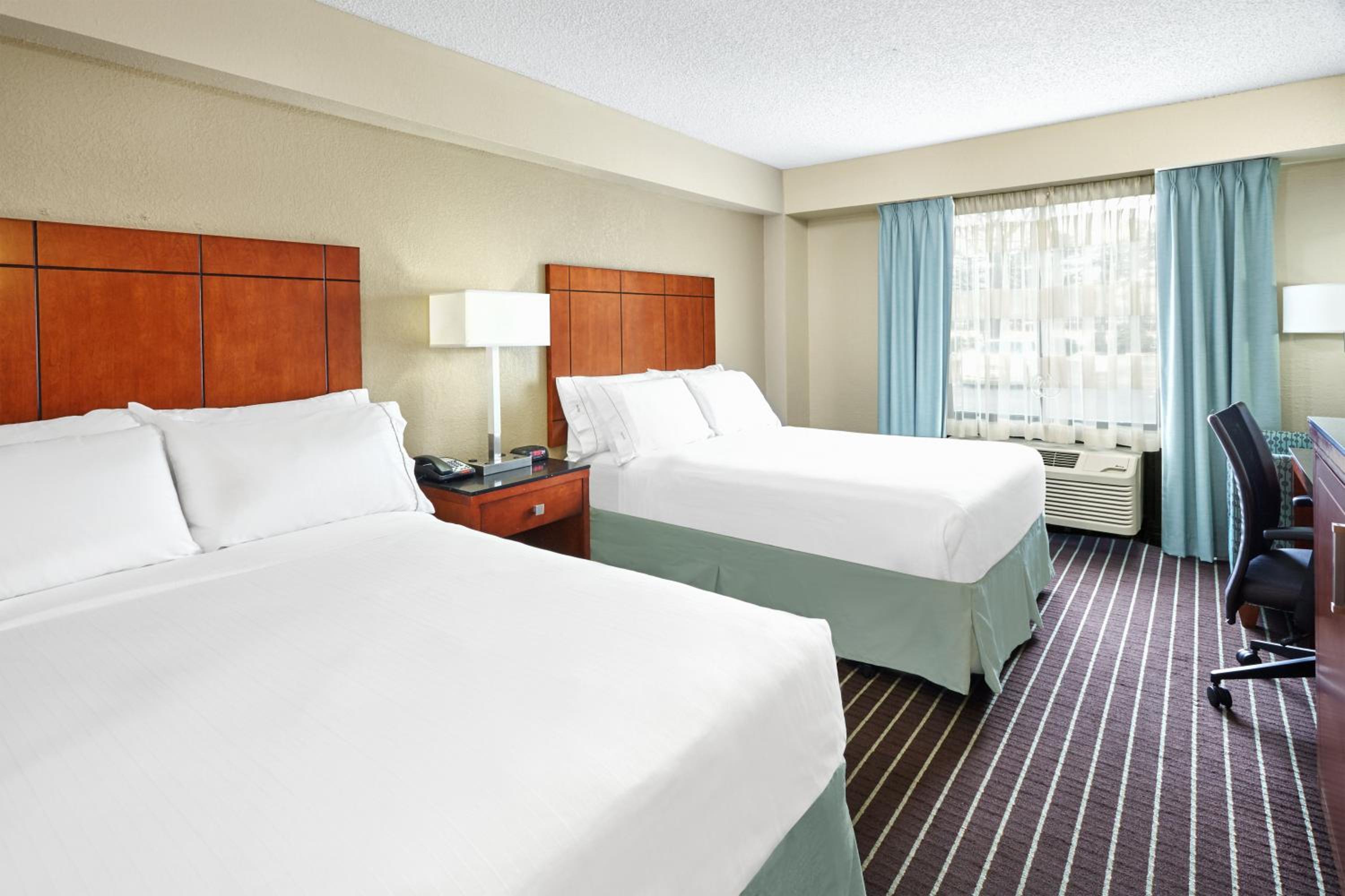 Standard Double Room with Two Double Beds - Communications Accessible - Photo 1